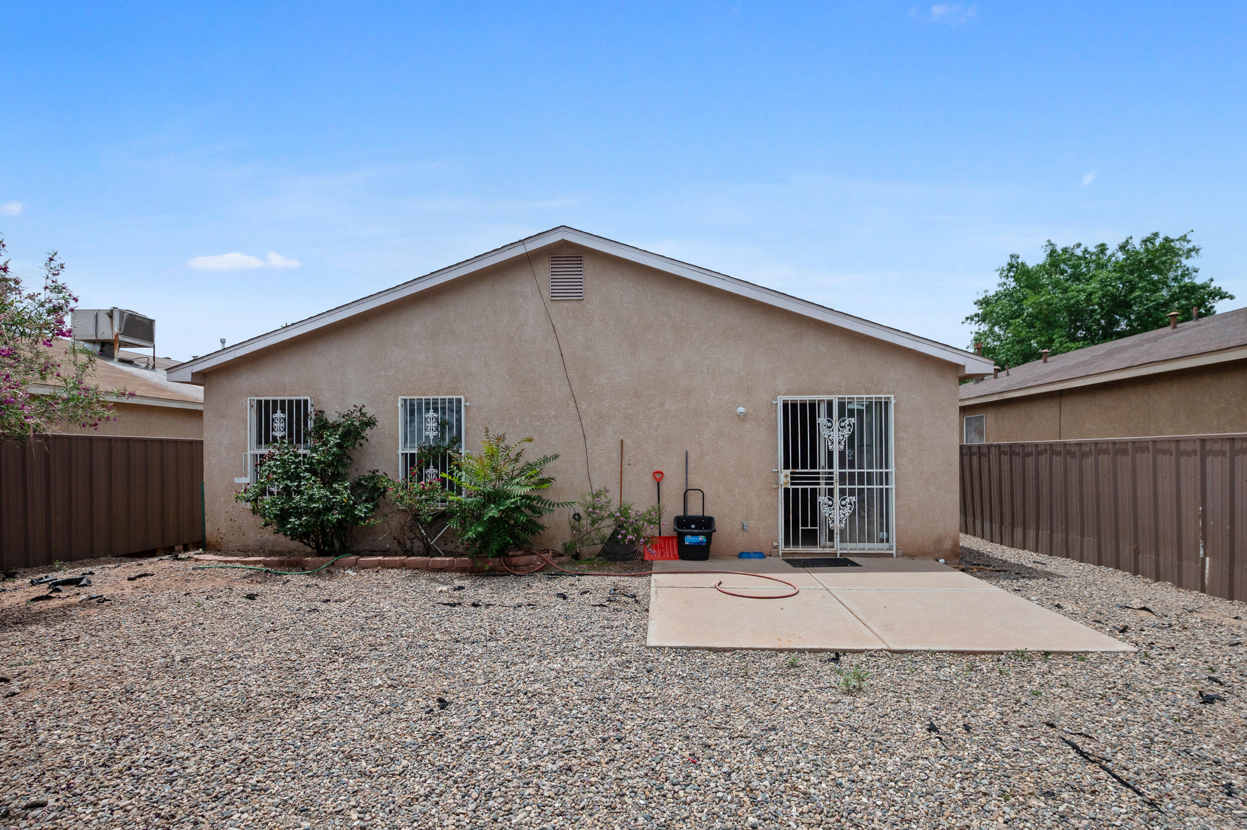 920 Swallow Drive SW