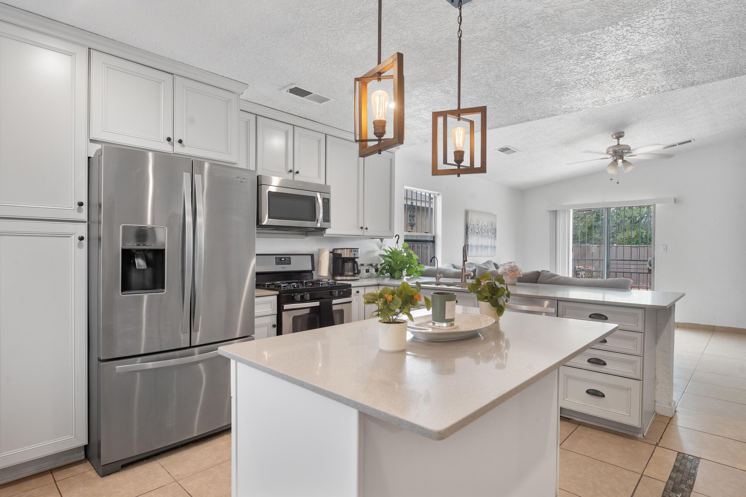 920 Swallow Drive SW