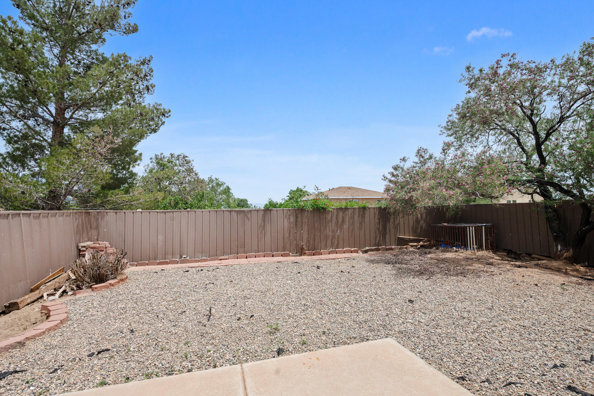 920 Swallow Drive SW