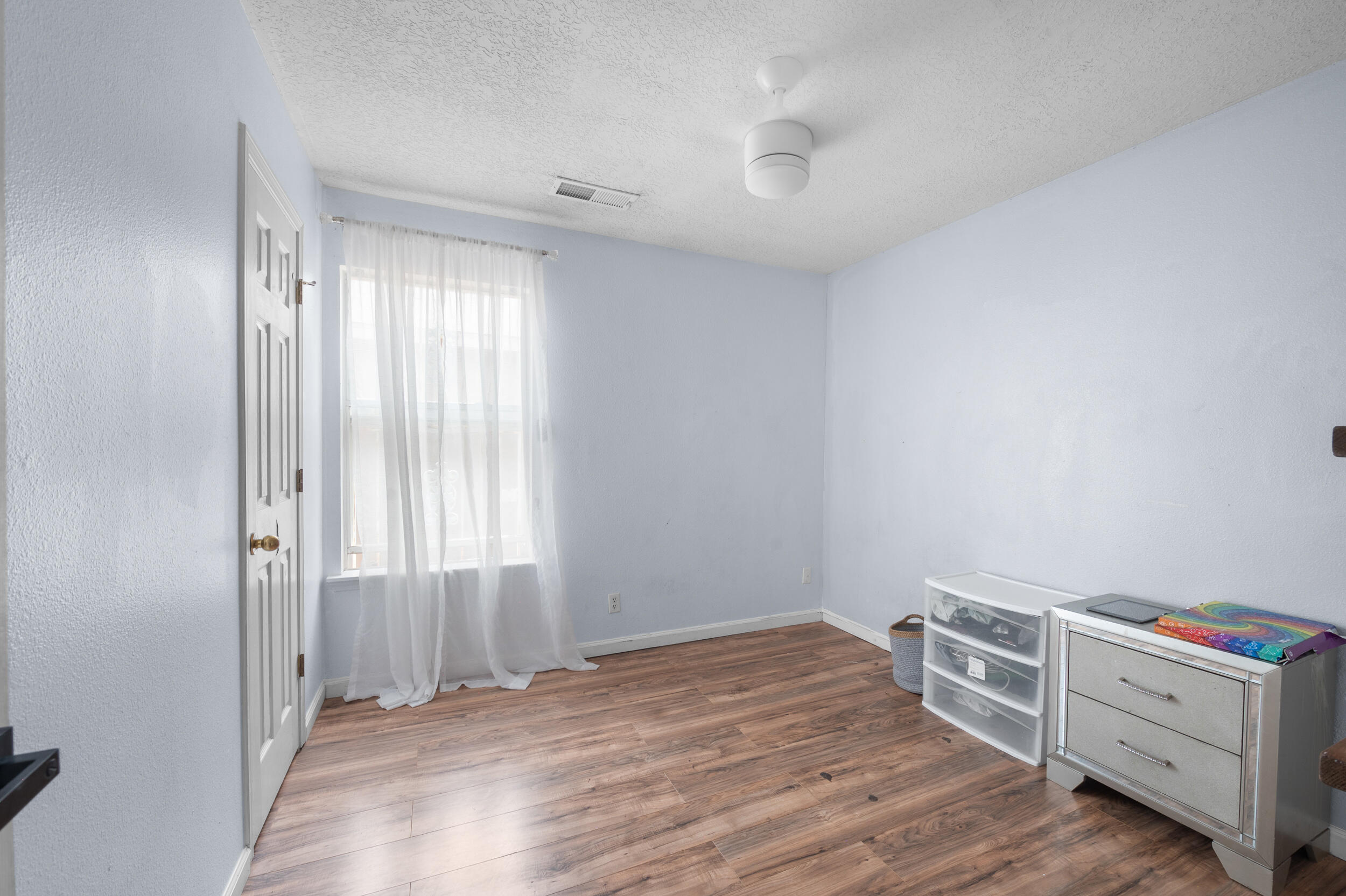 920 Swallow Drive SW