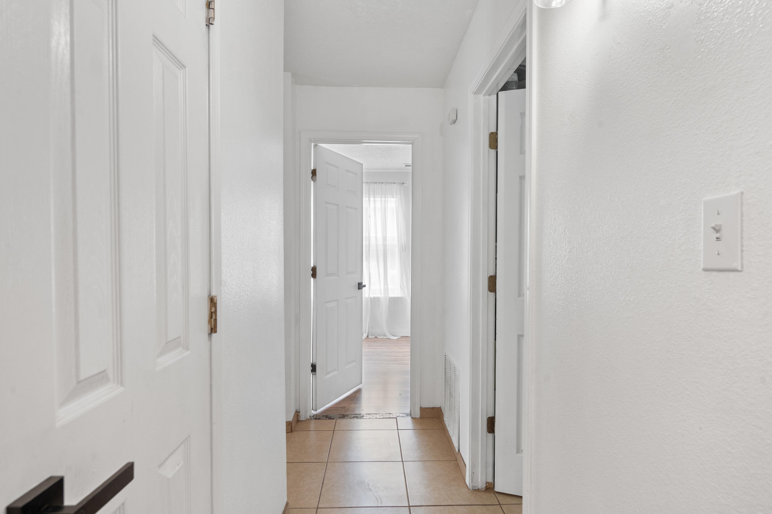 920 Swallow Drive SW