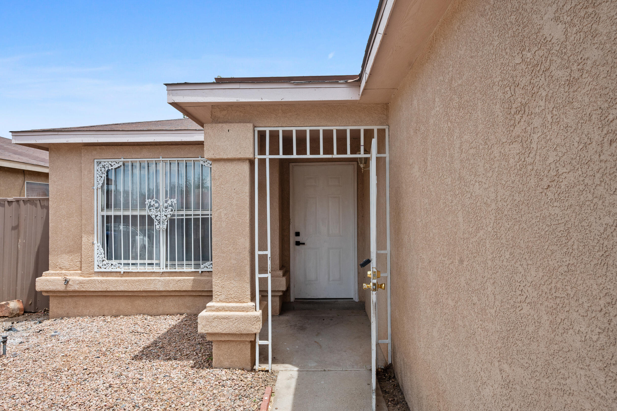 920 Swallow Drive SW