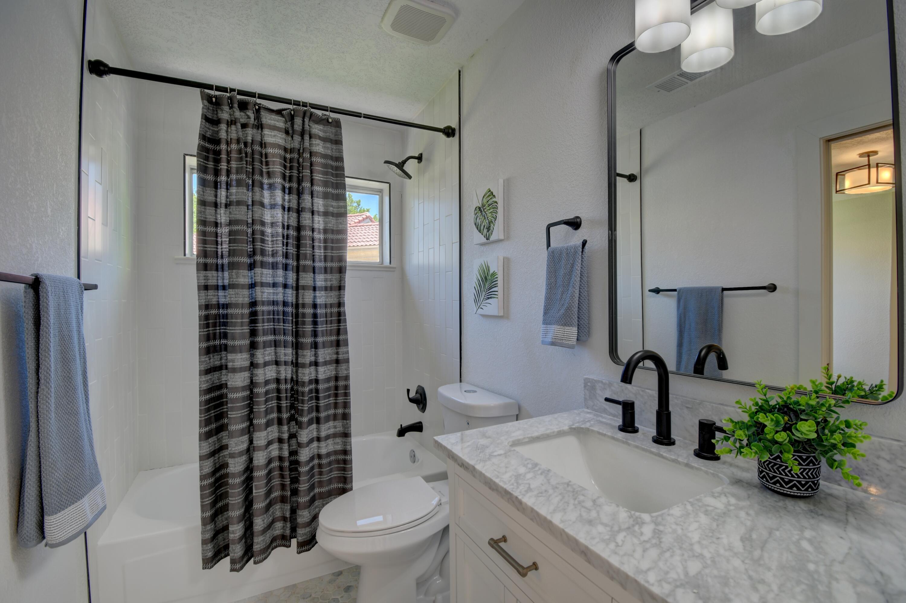 11425 Pine Top Lane NE