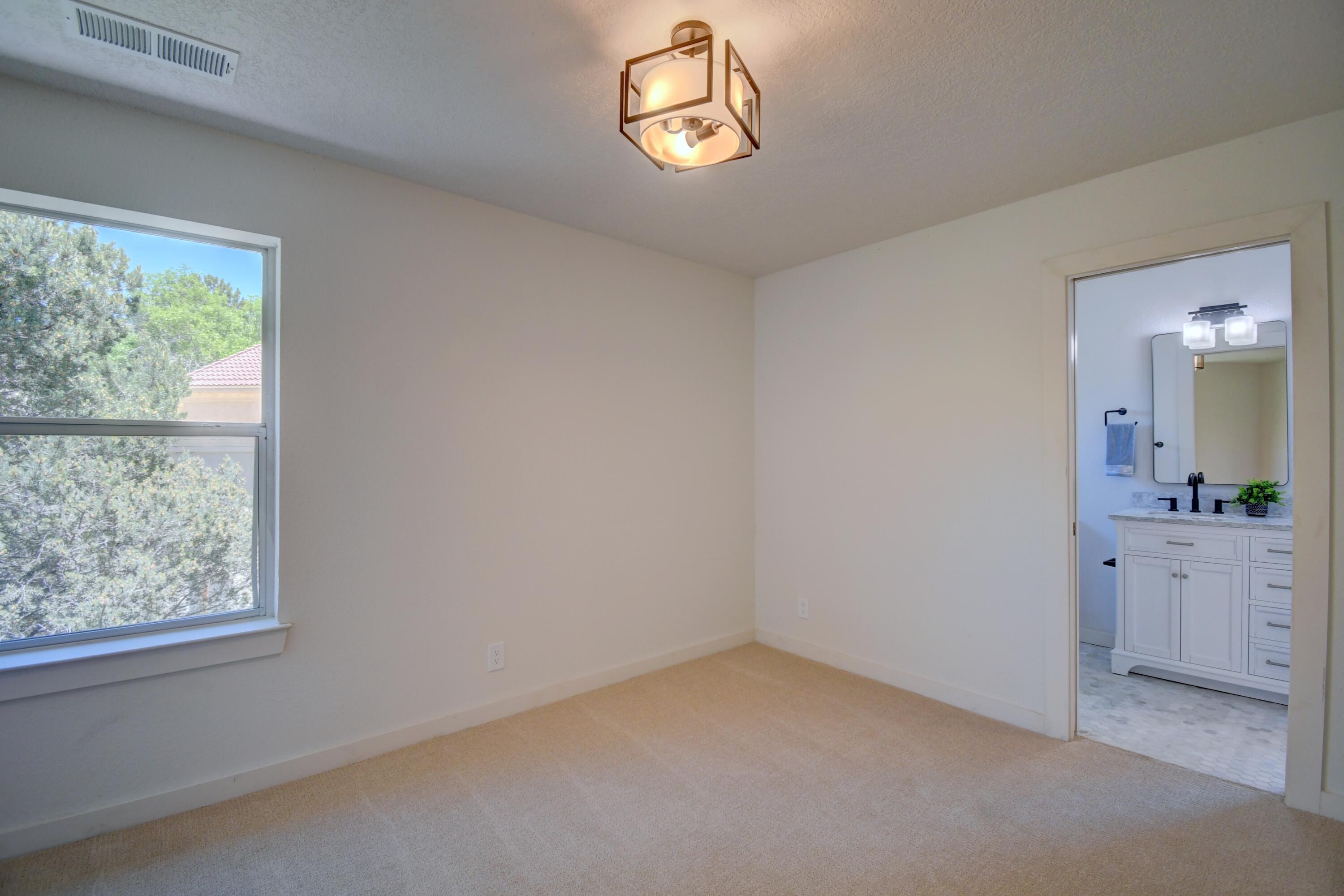 11425 Pine Top Lane NE