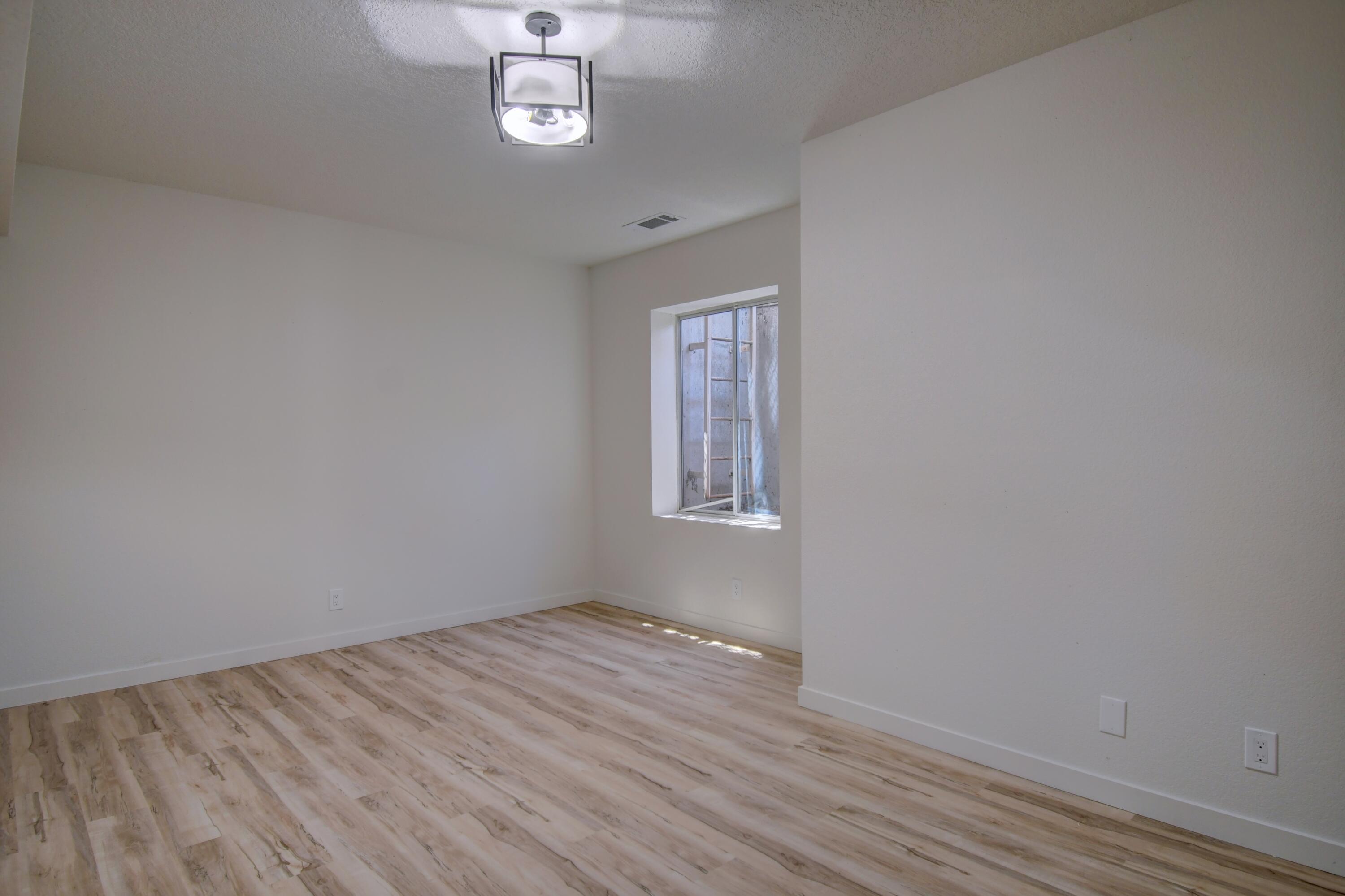 11425 Pine Top Lane NE