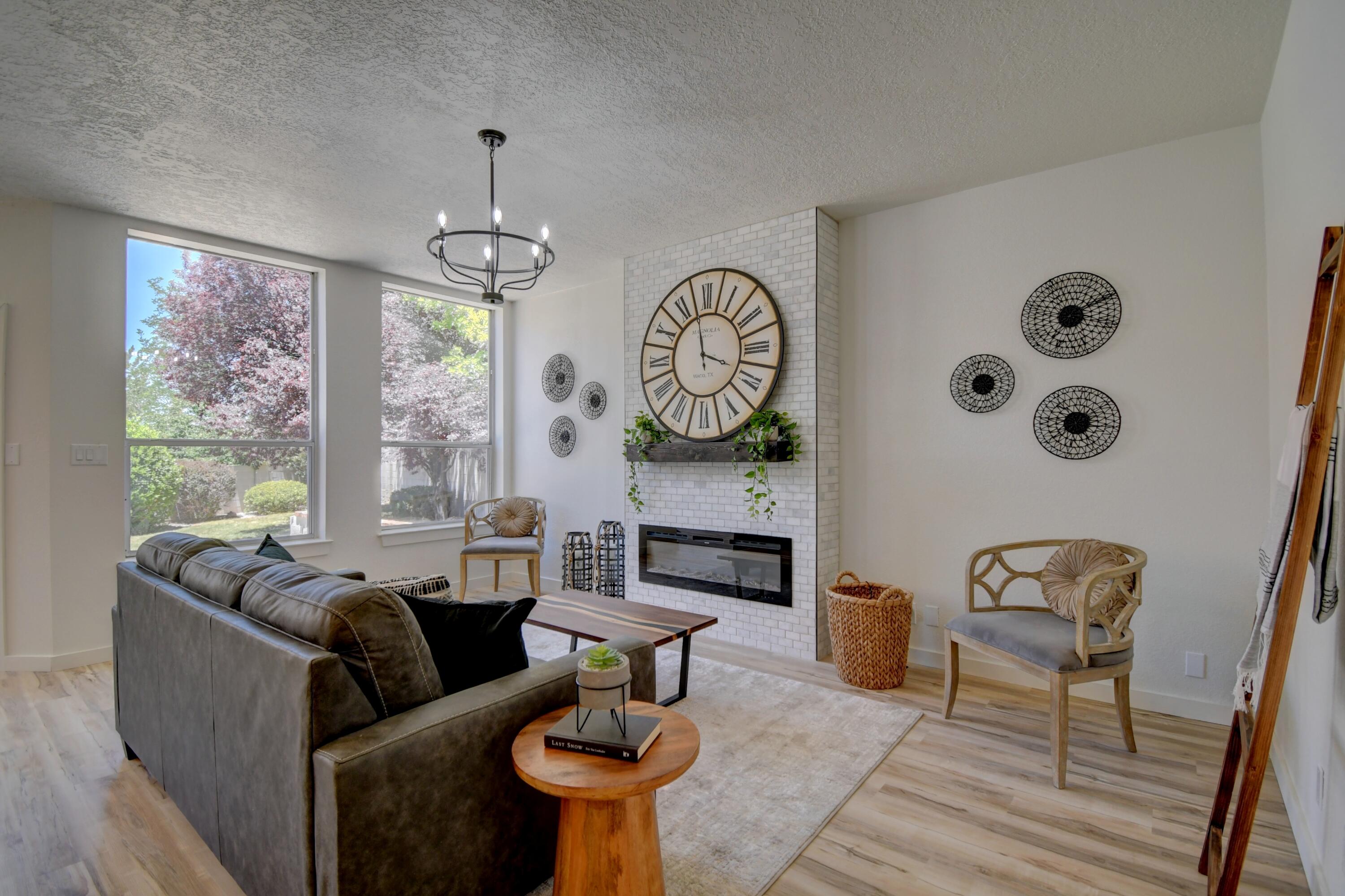 11425 Pine Top Lane NE