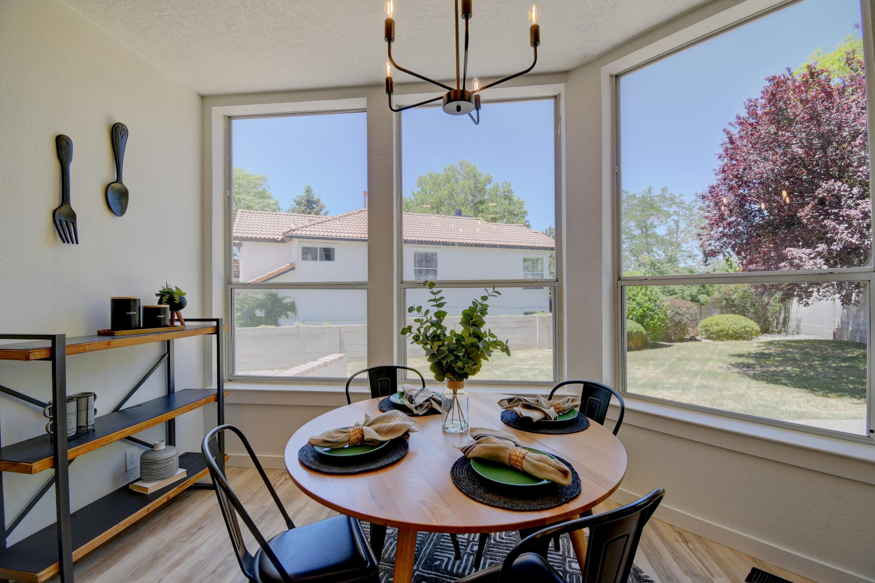 11425 Pine Top Lane NE