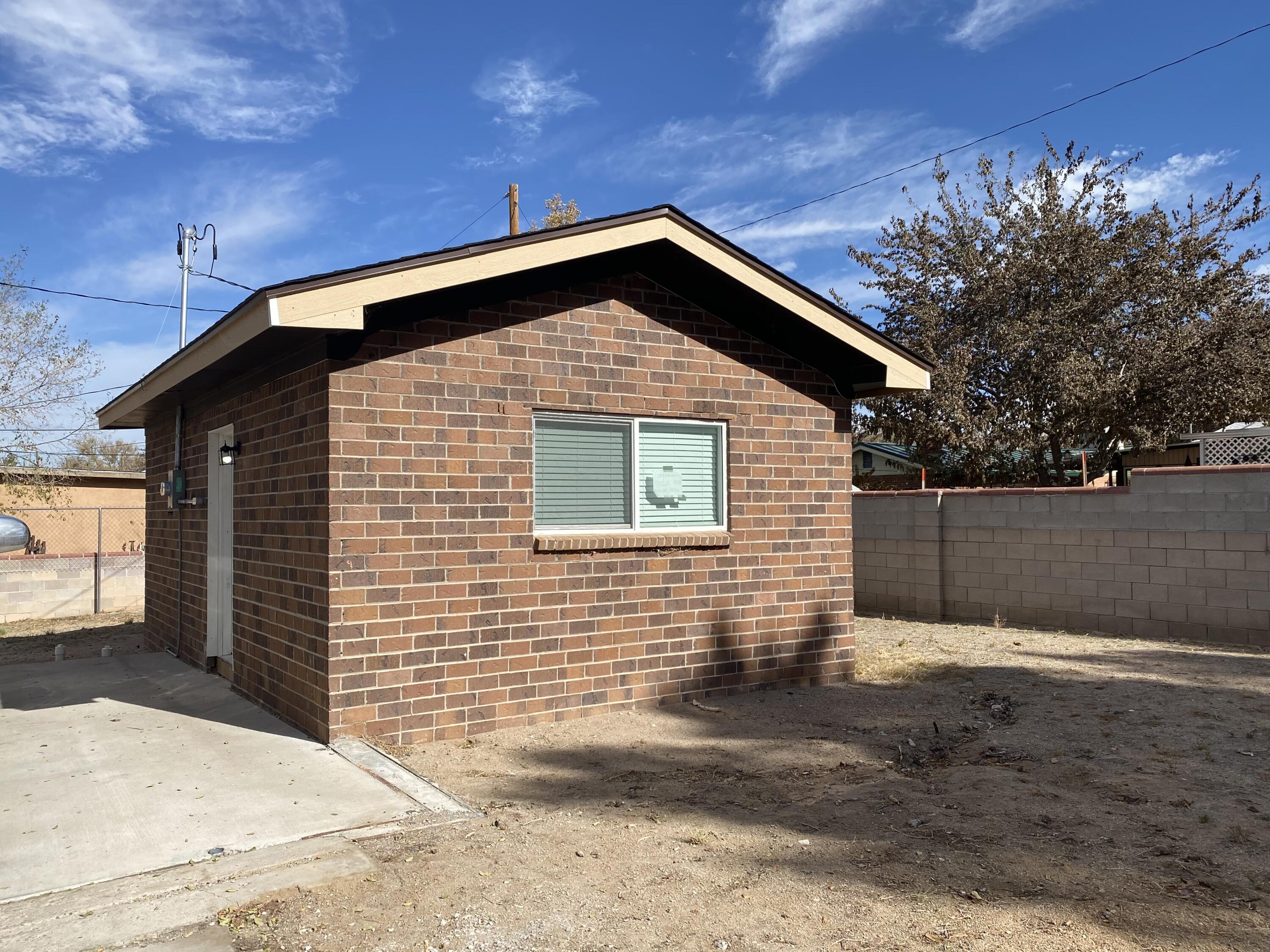 1808 Columbia Drive SE