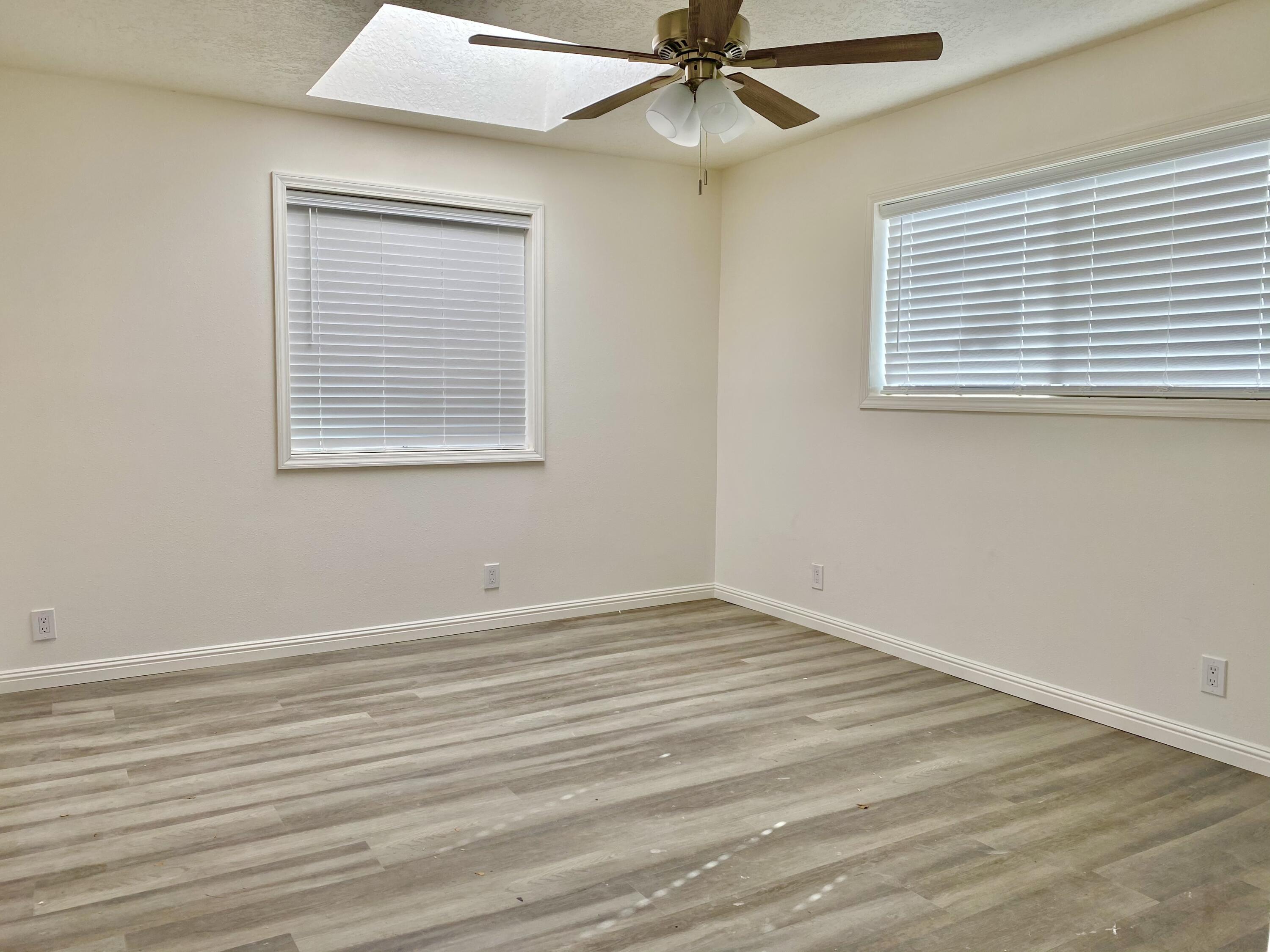 1808 Columbia Drive SE