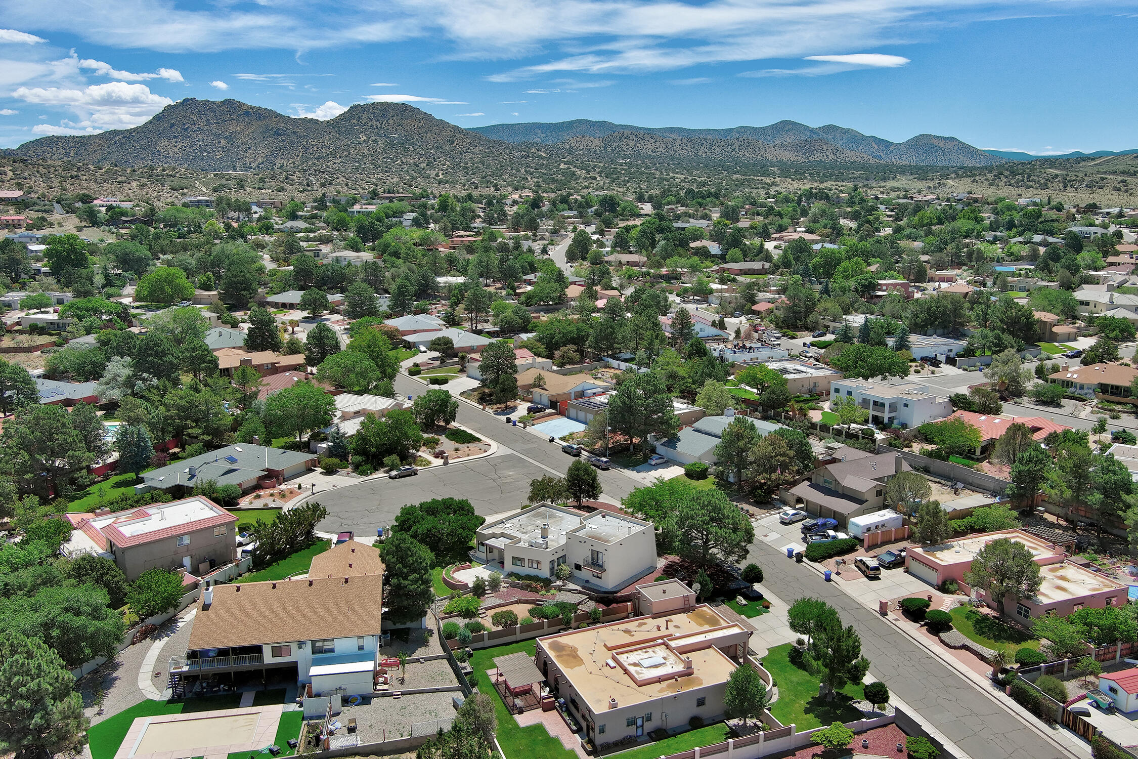 1529 Stagecoach Lane SE