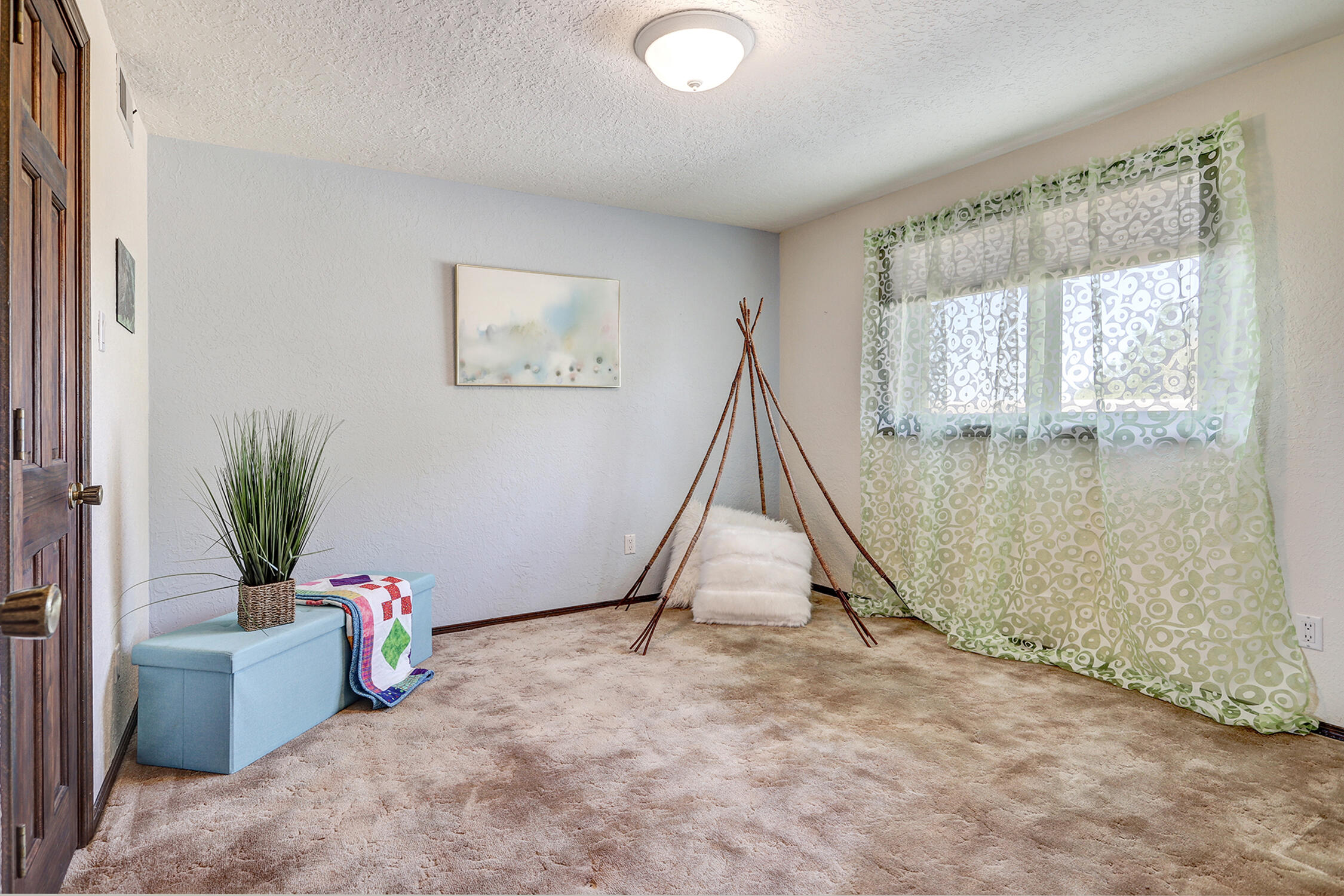 1529 Stagecoach Lane SE