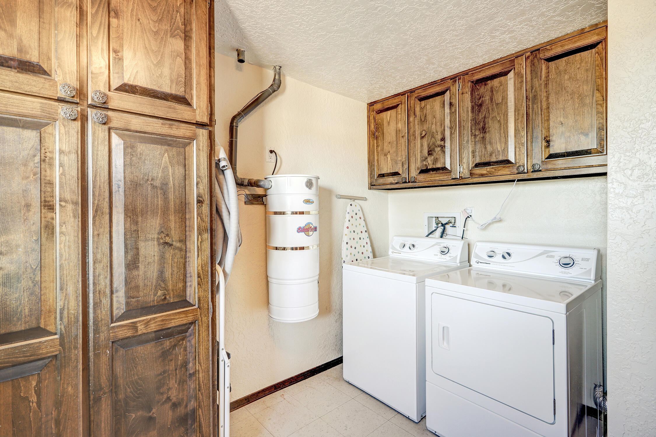 1529 Stagecoach Lane SE