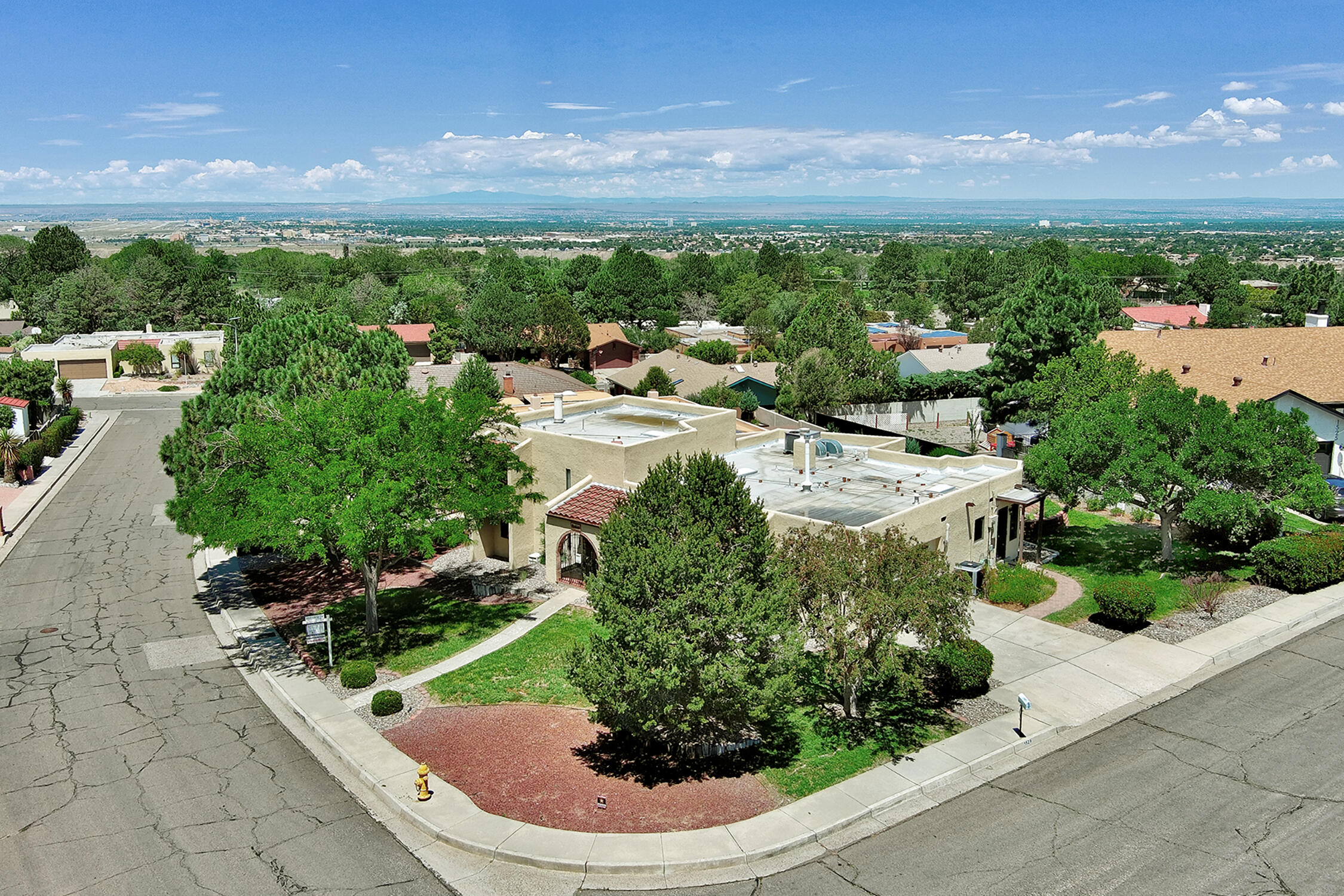 1529 Stagecoach Lane SE