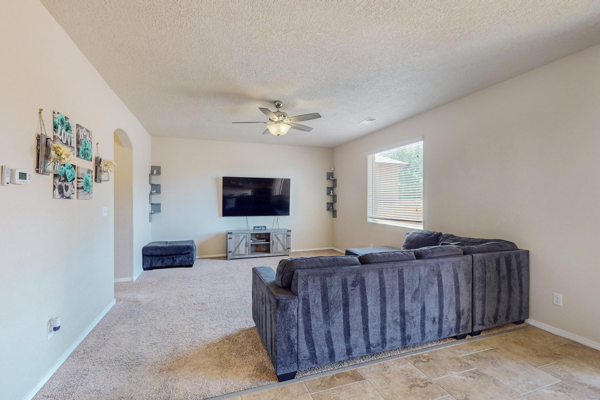 1038 Desert Sunflower Drive NE
