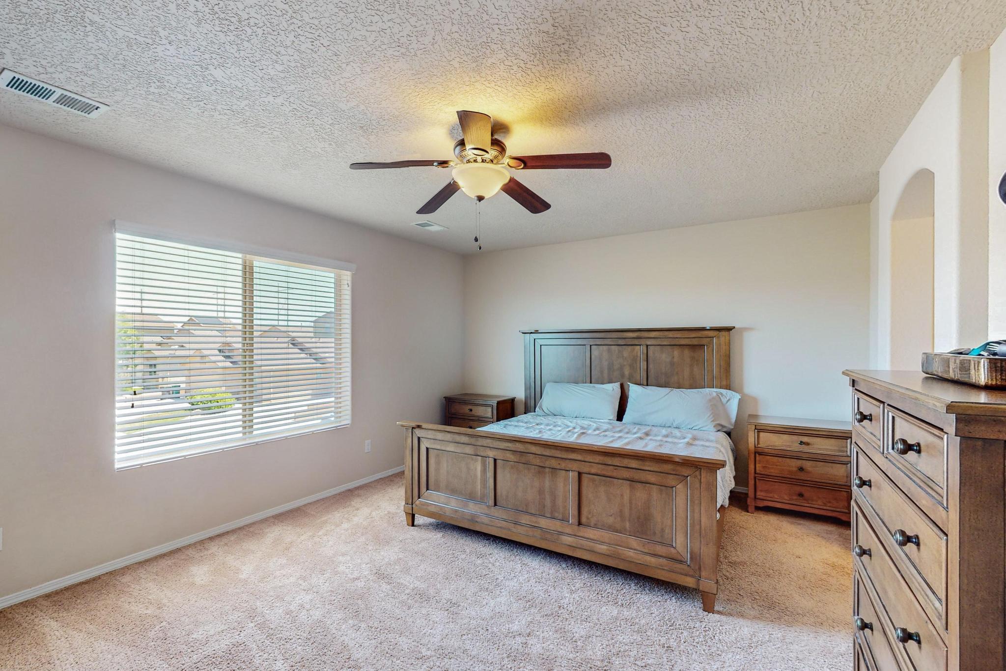 1038 Desert Sunflower Drive NE