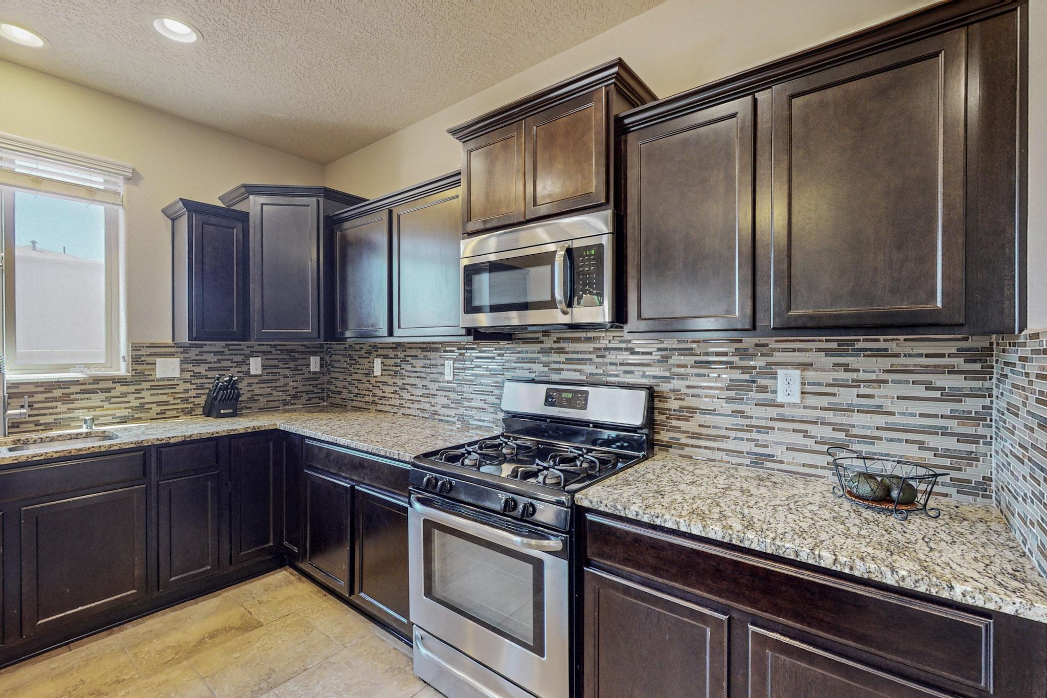 1038 Desert Sunflower Drive NE