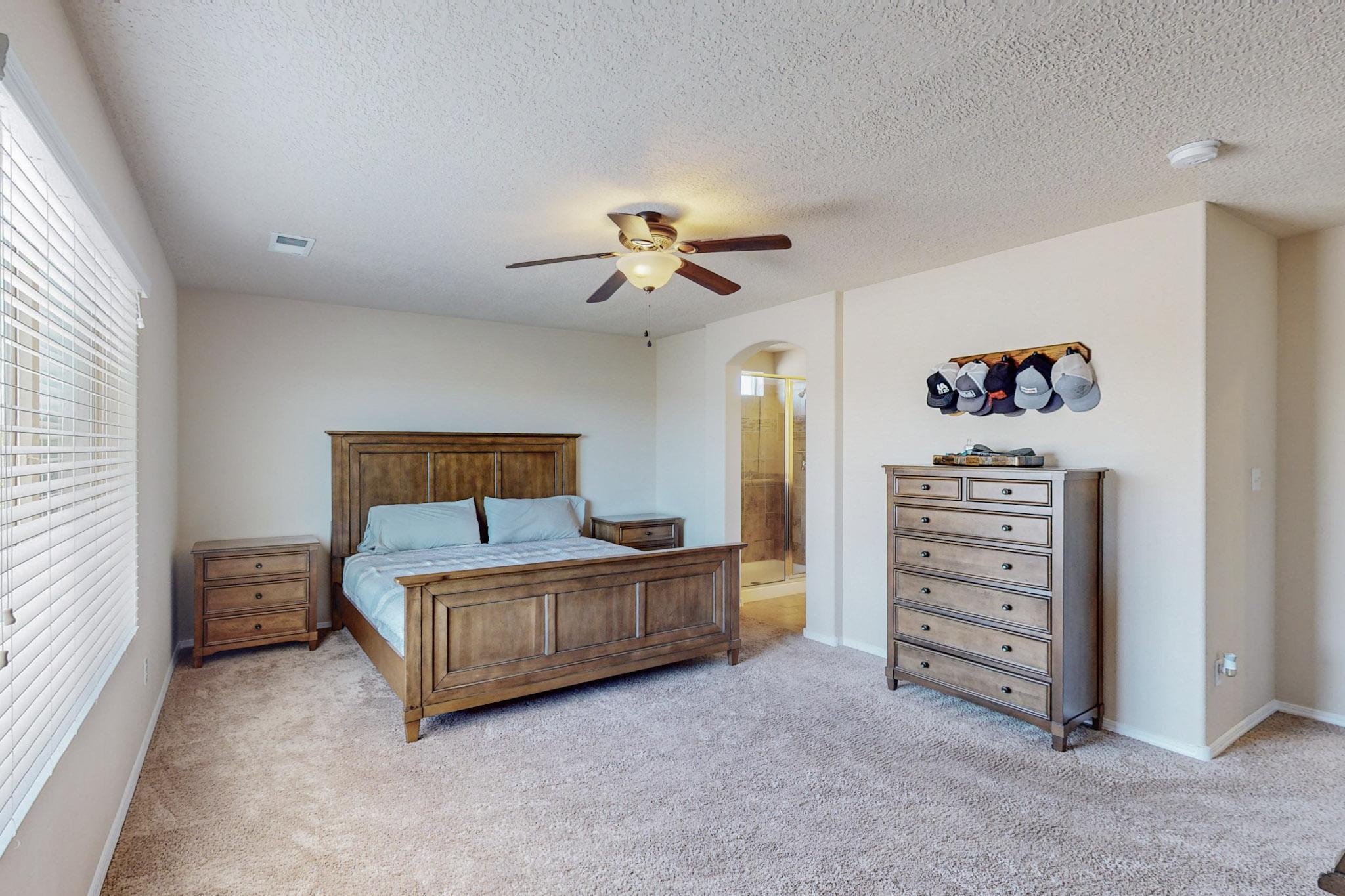 1038 Desert Sunflower Drive NE