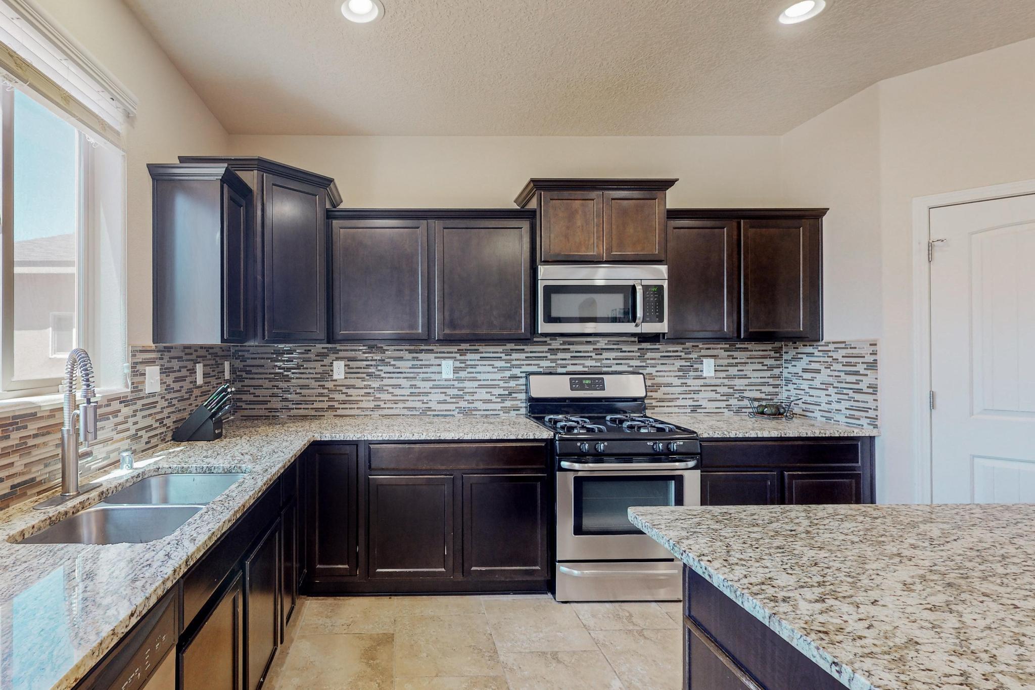 1038 Desert Sunflower Drive NE
