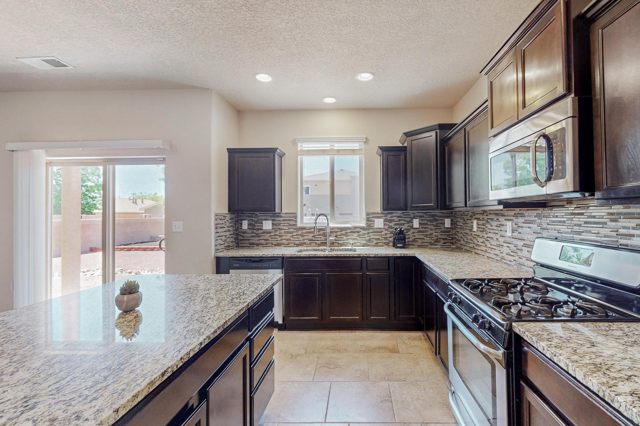 1038 Desert Sunflower Drive NE