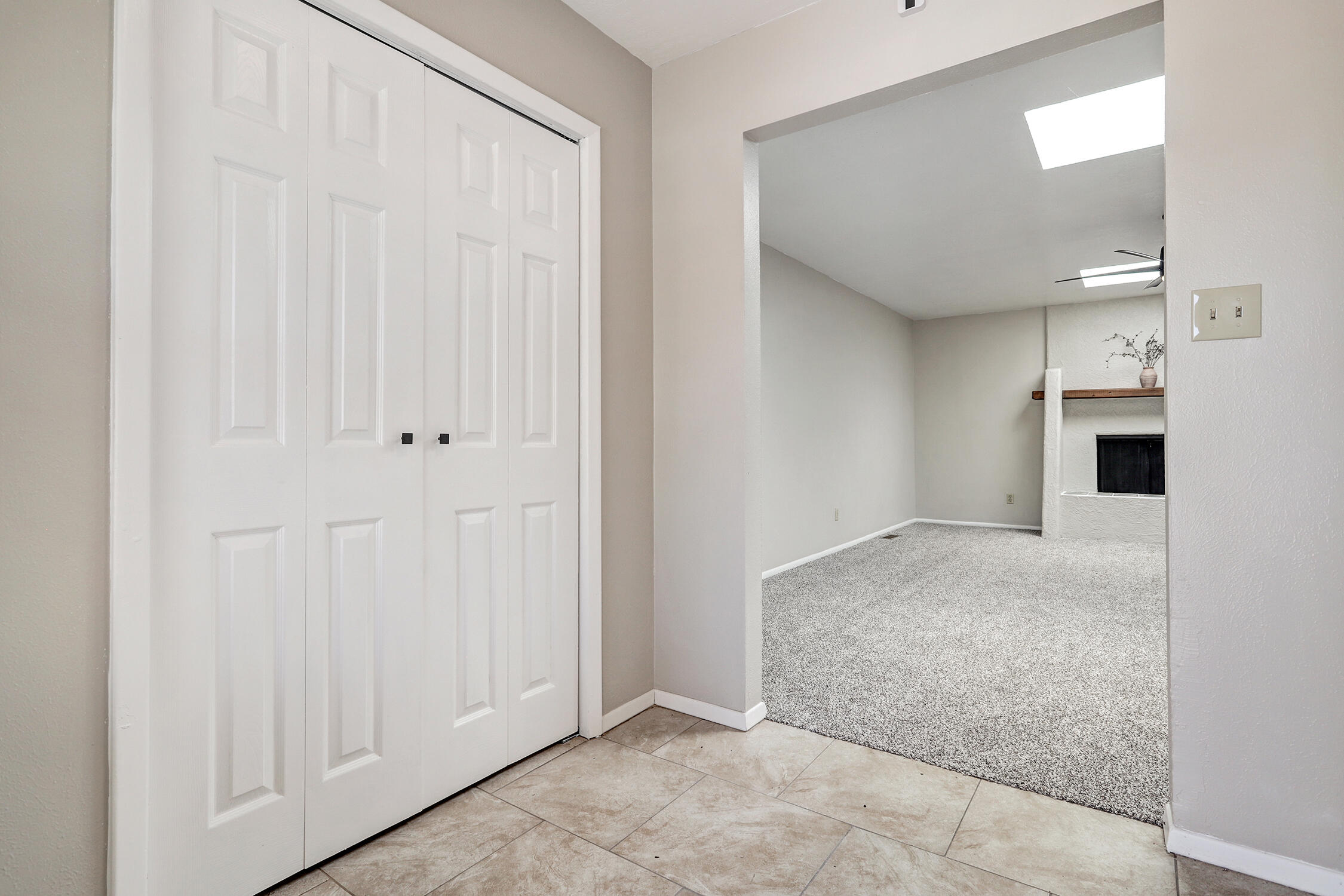 608 Ortiz Drive NE