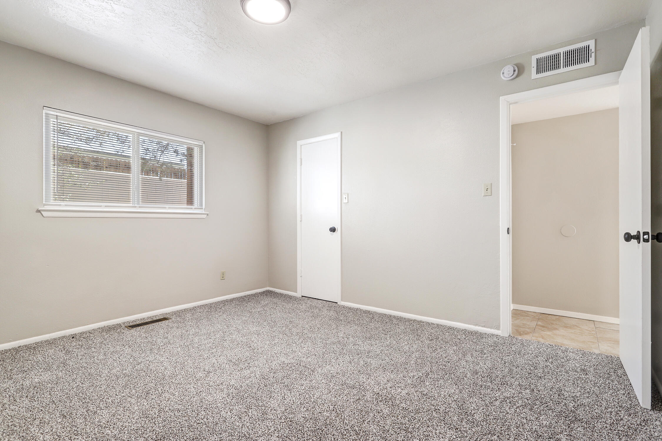 608 Ortiz Drive NE