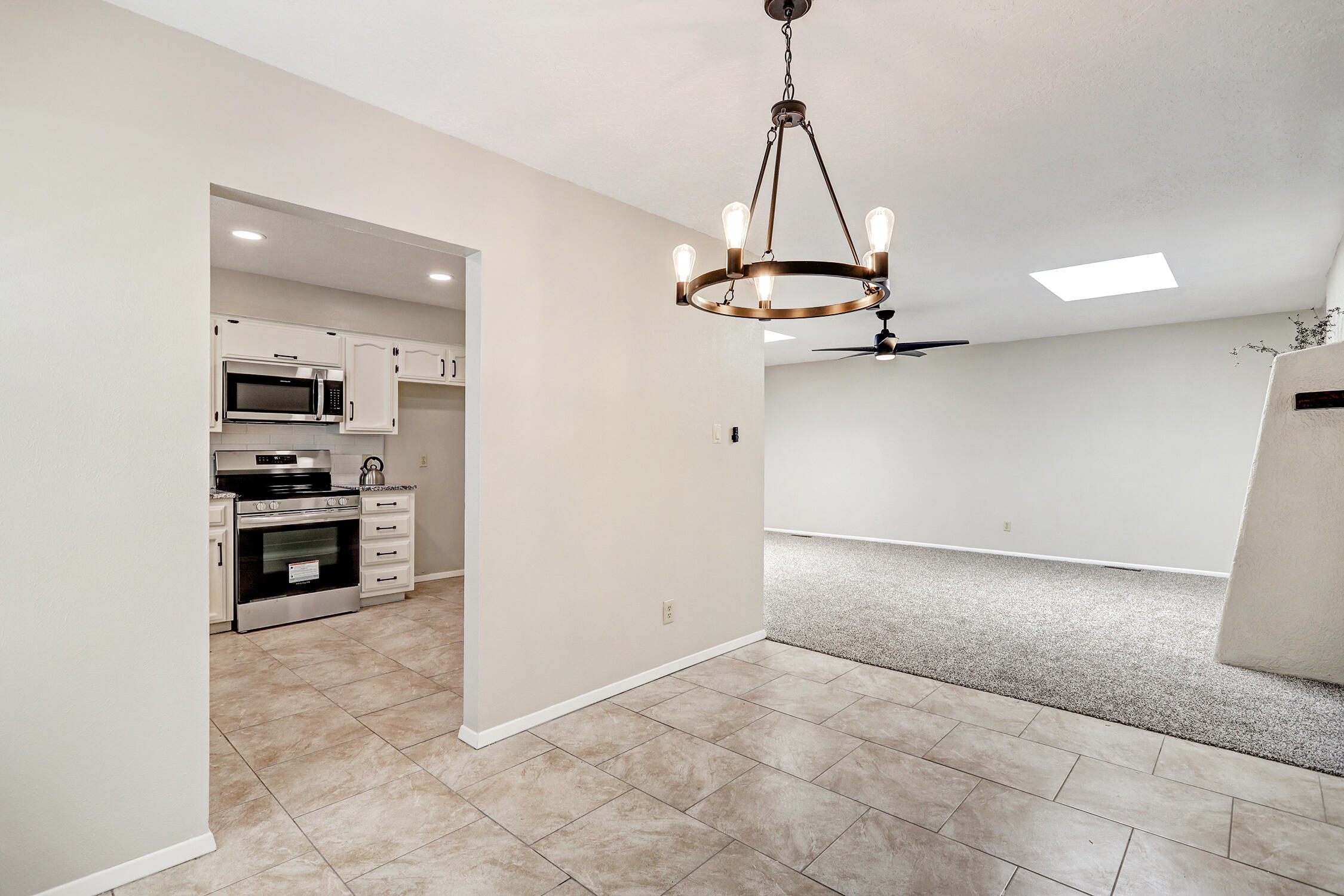 608 Ortiz Drive NE