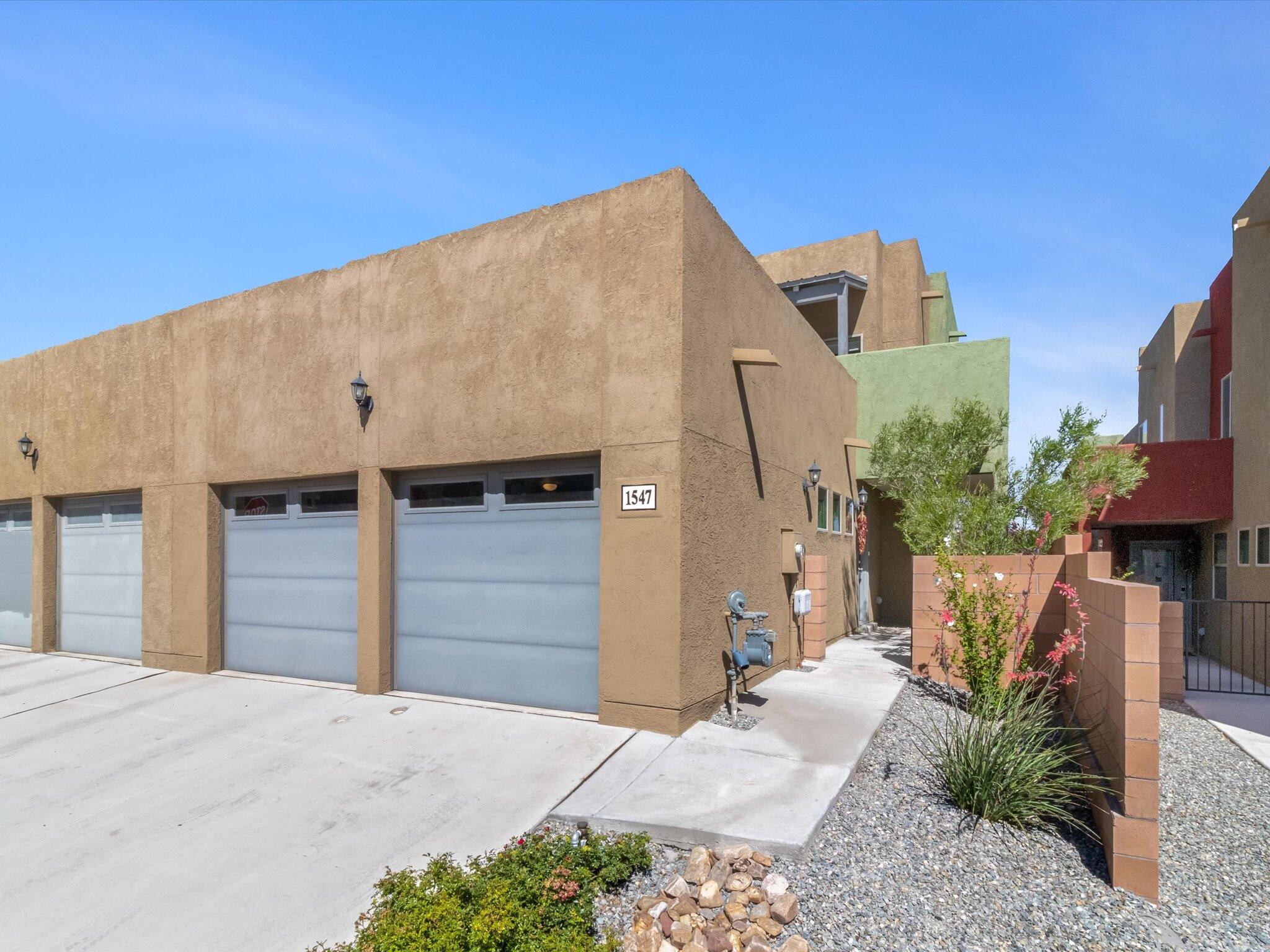 1547 Borrego Drive SE