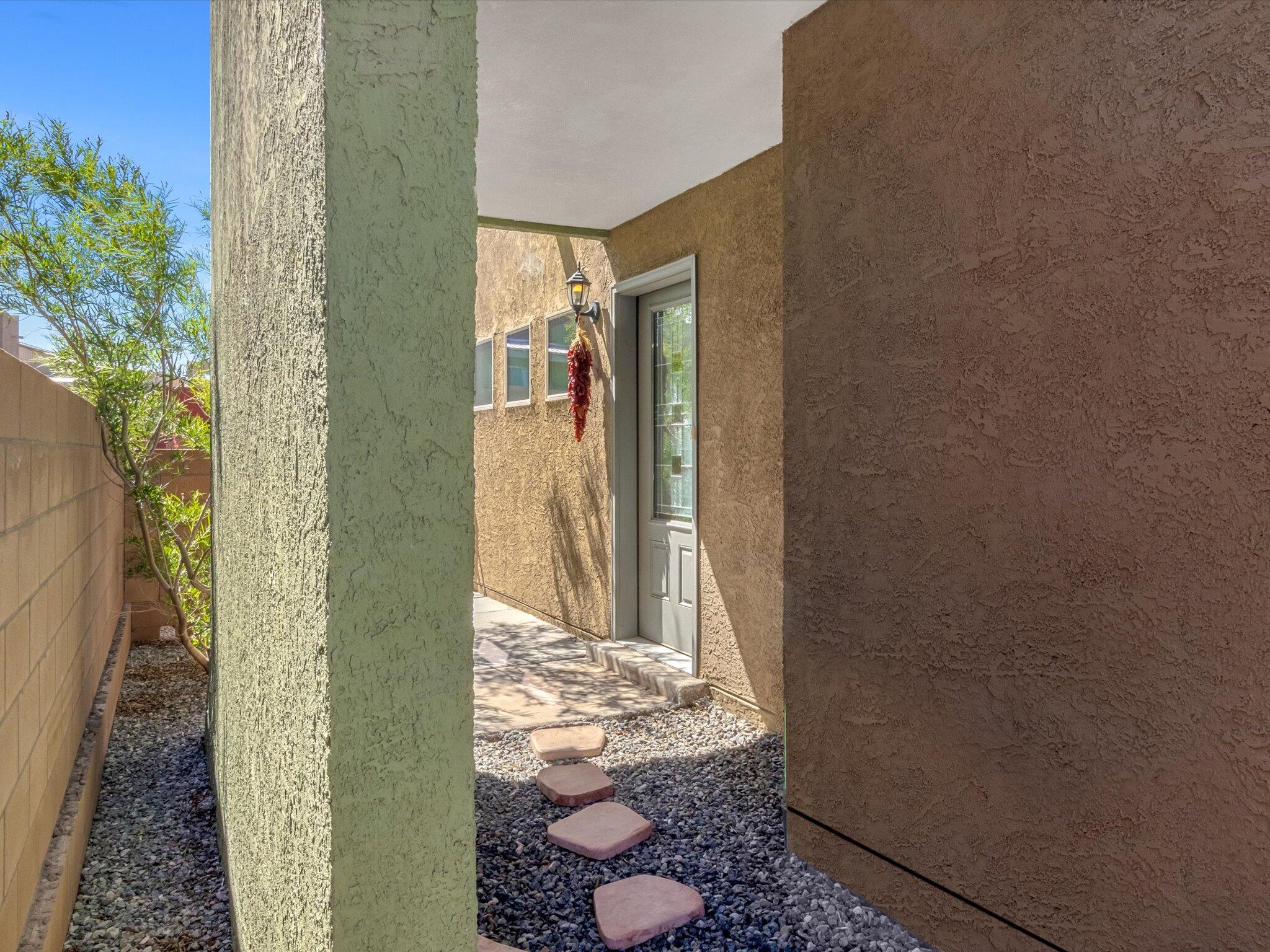 1547 Borrego Drive SE