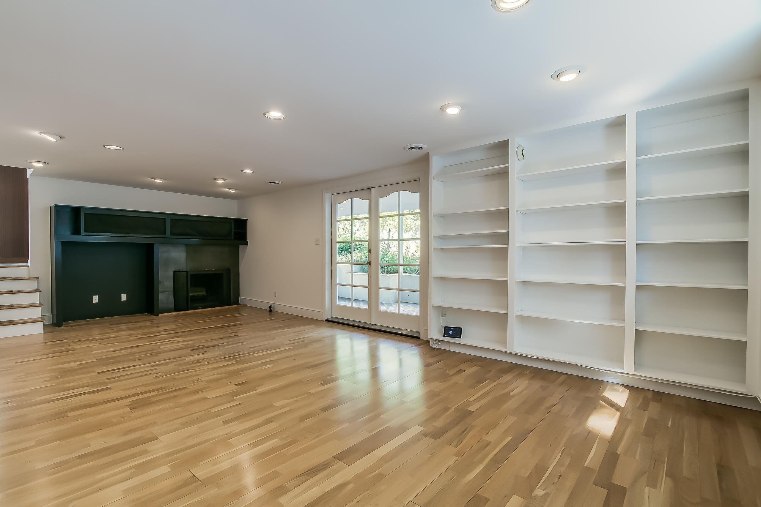 4809 Sunningdale Court NE