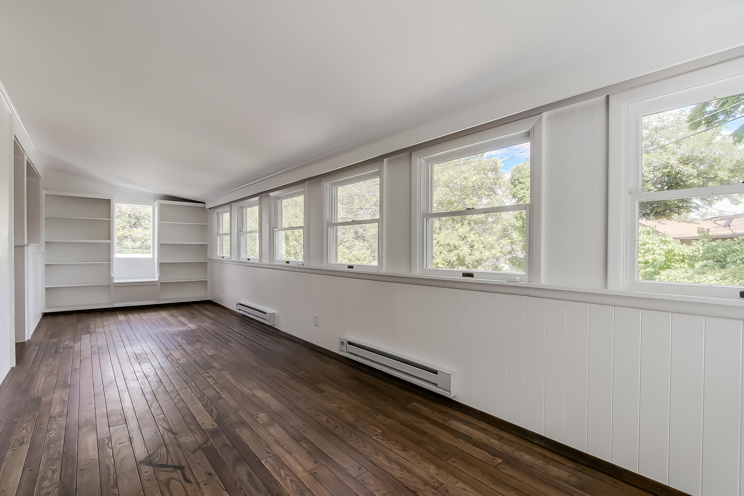 4809 Sunningdale Court NE