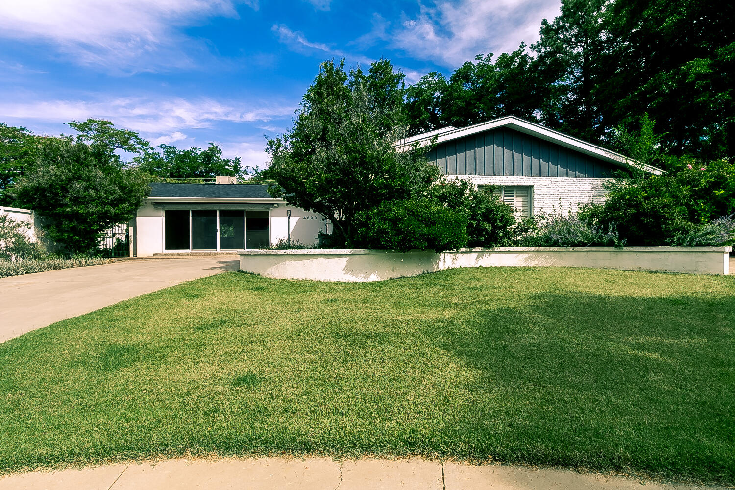 4809 Sunningdale Court NE