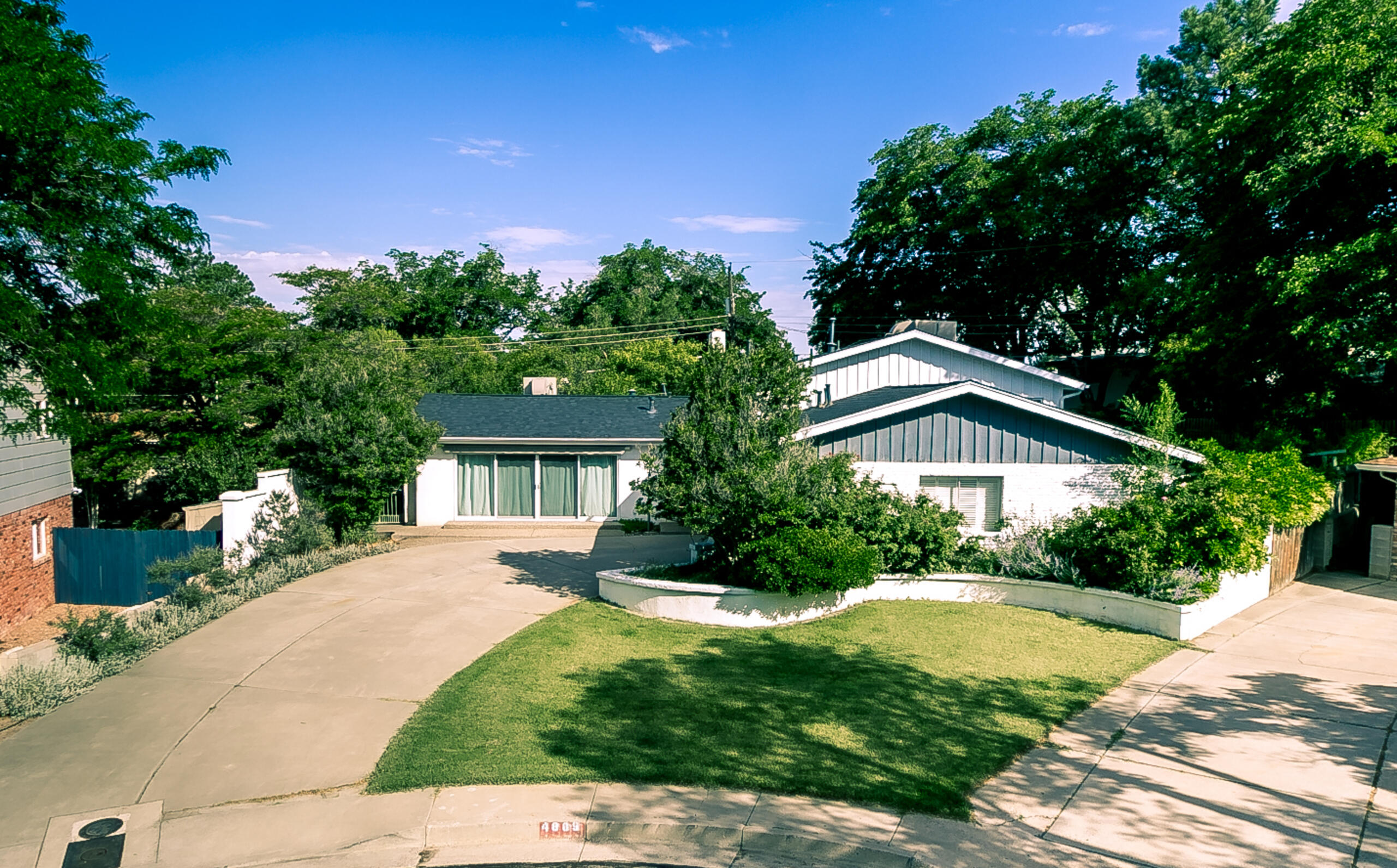 4809 Sunningdale Court NE