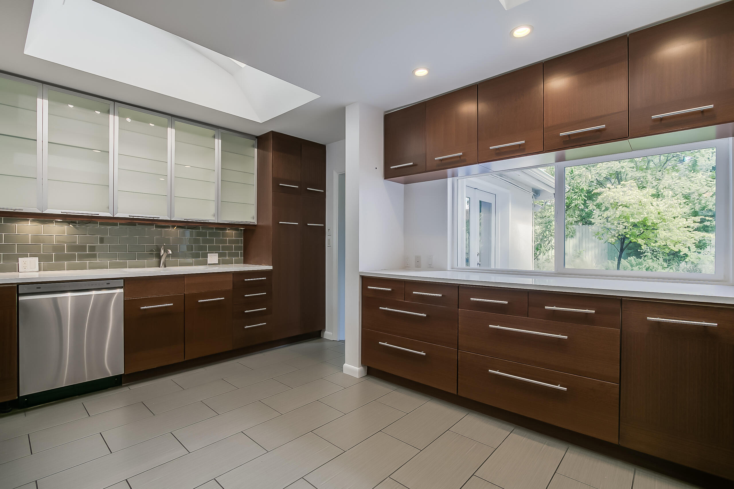 4809 Sunningdale Court NE