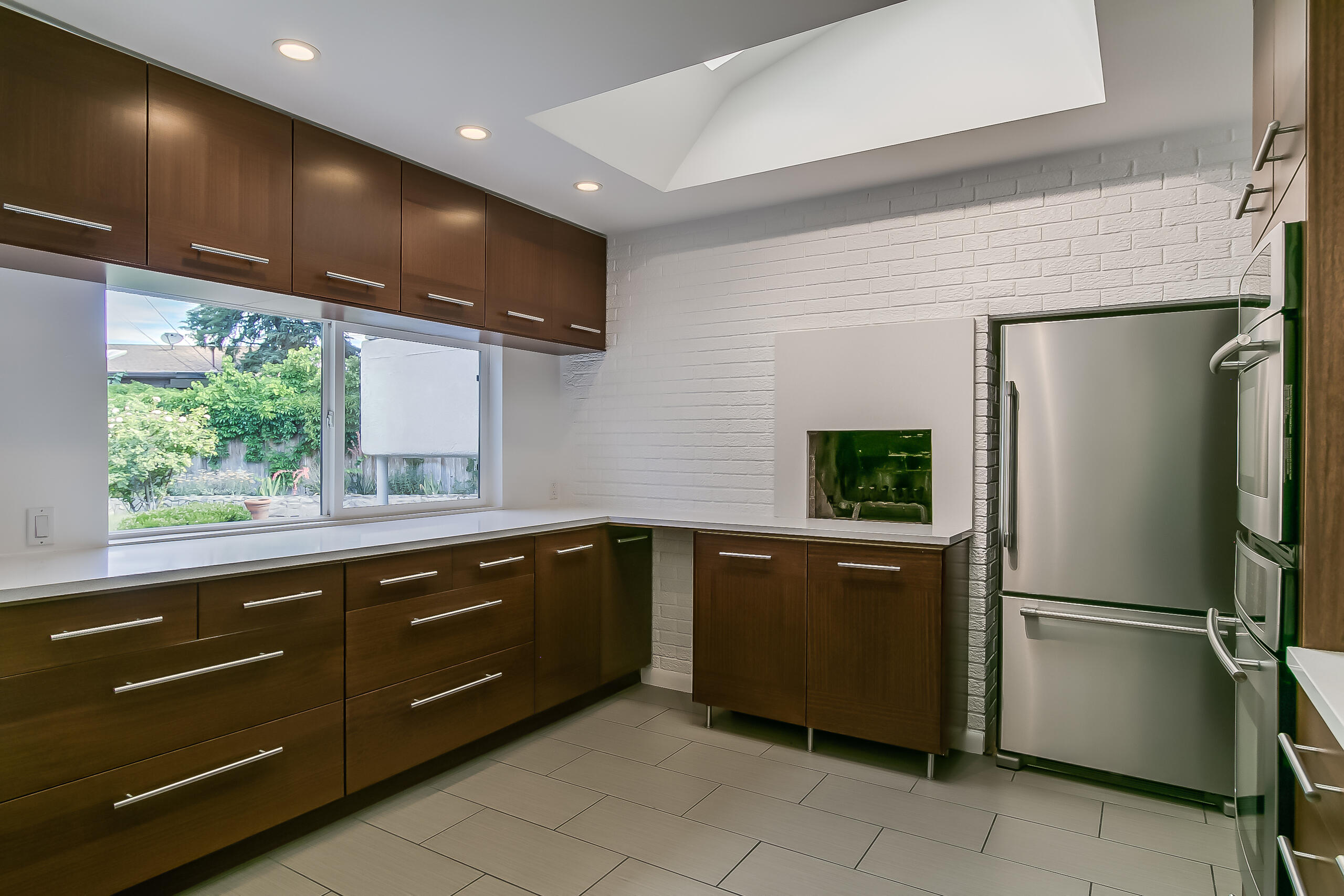 4809 Sunningdale Court NE