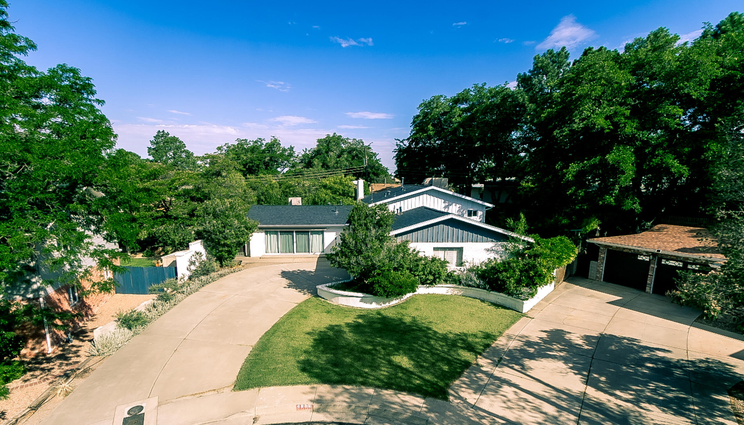 4809 Sunningdale Court NE