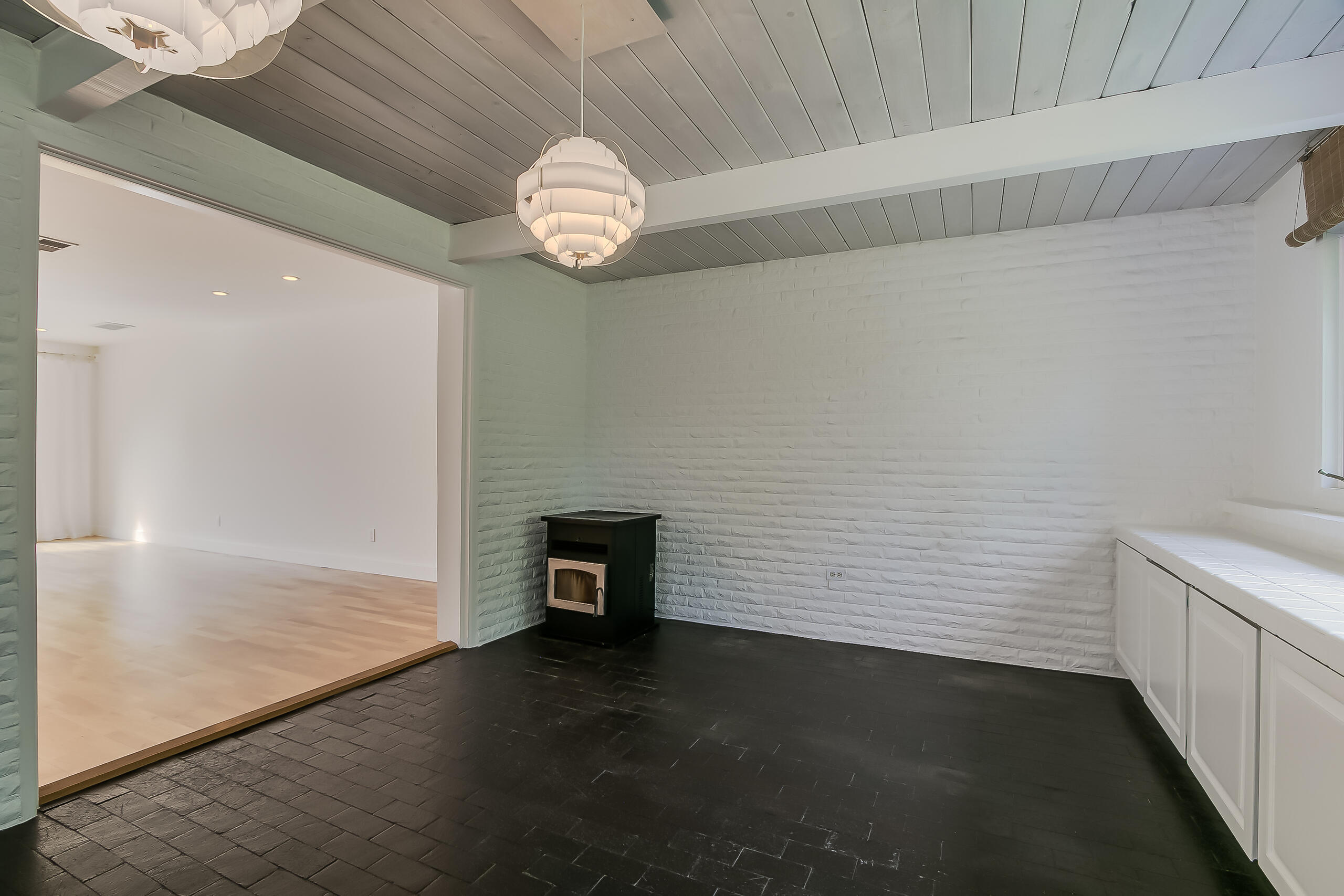 4809 Sunningdale Court NE