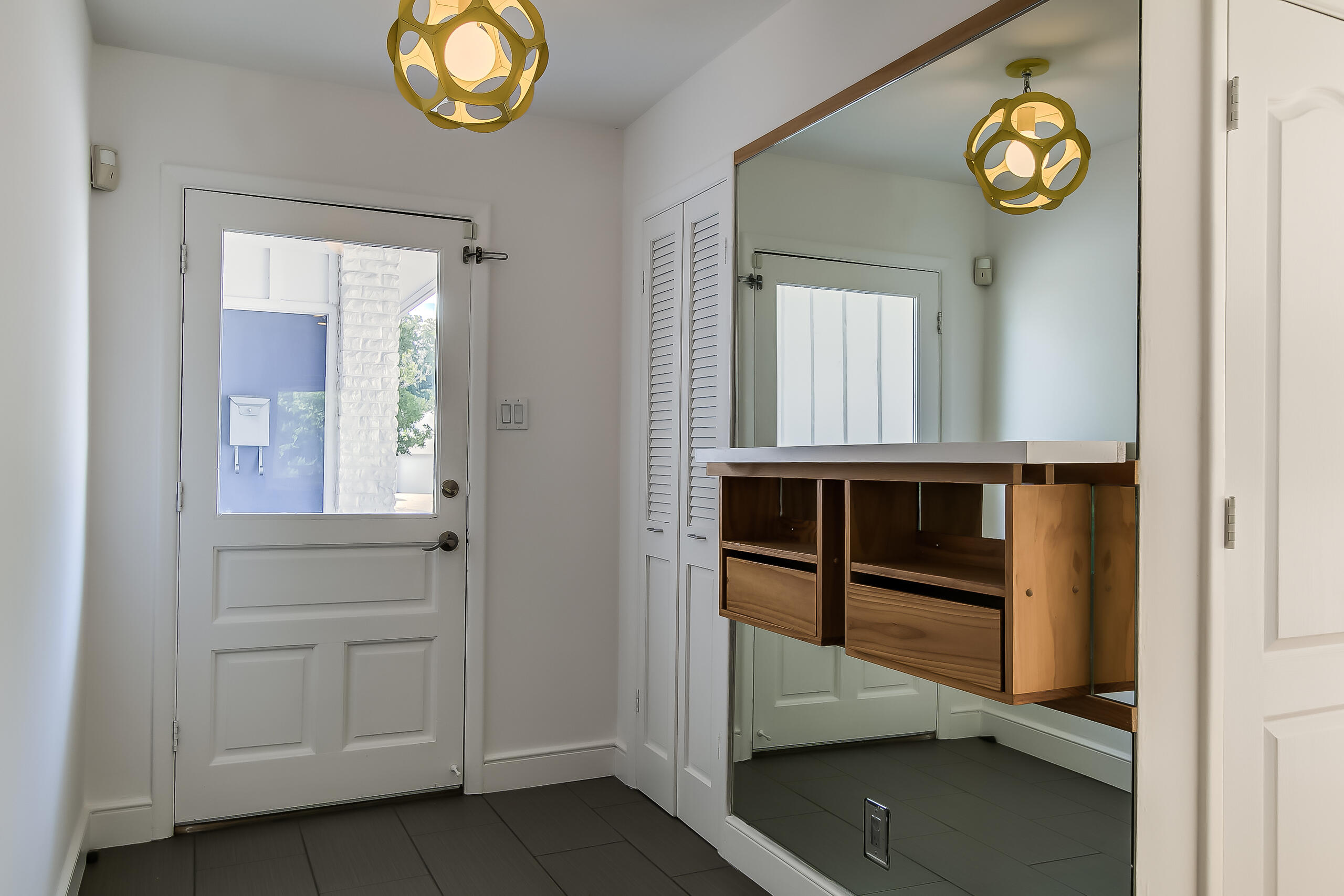 4809 Sunningdale Court NE