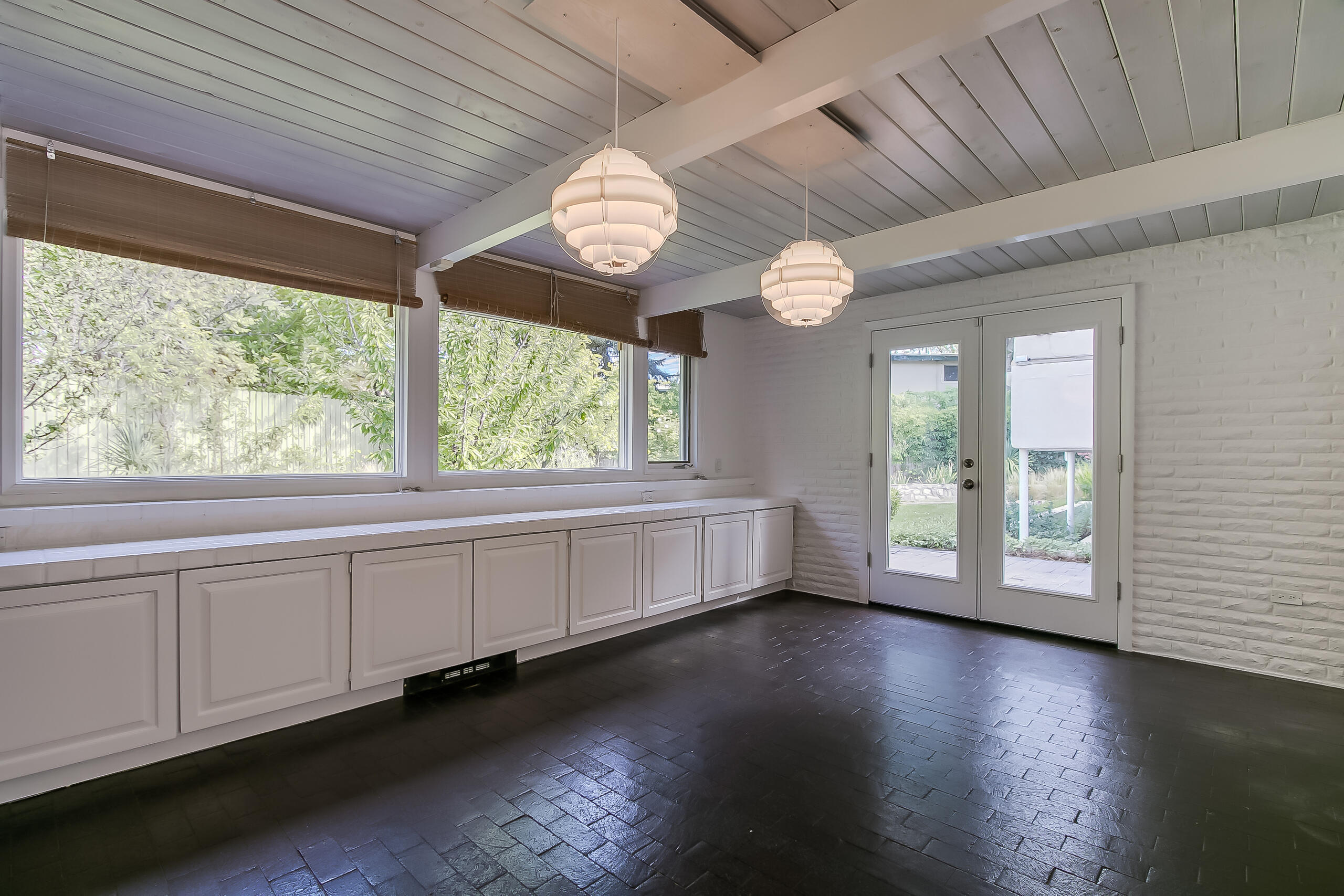 4809 Sunningdale Court NE