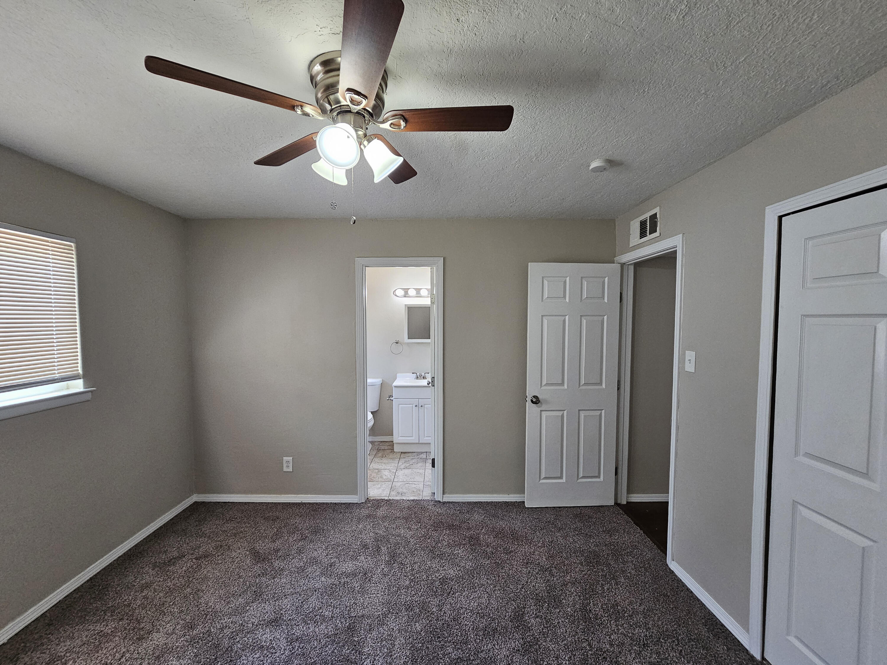 4602 Valley Gardens Drive SW