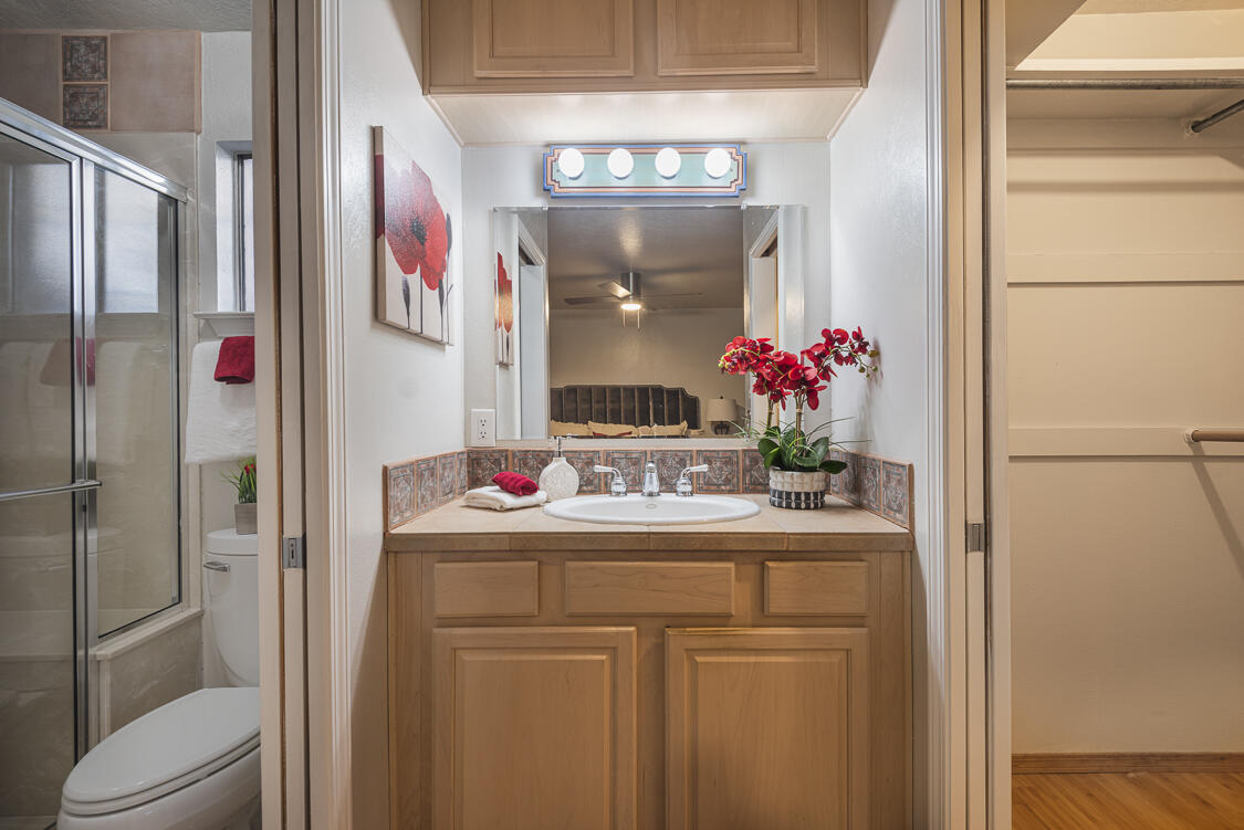 6605 Luella Anne Drive NE