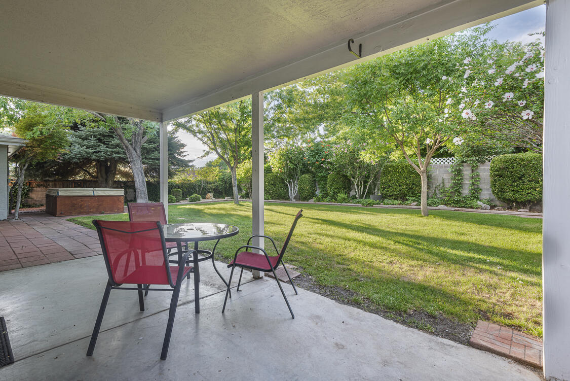 6605 Luella Anne Drive NE