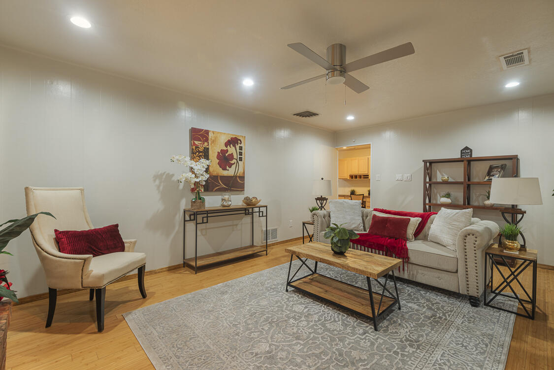 6605 Luella Anne Drive NE