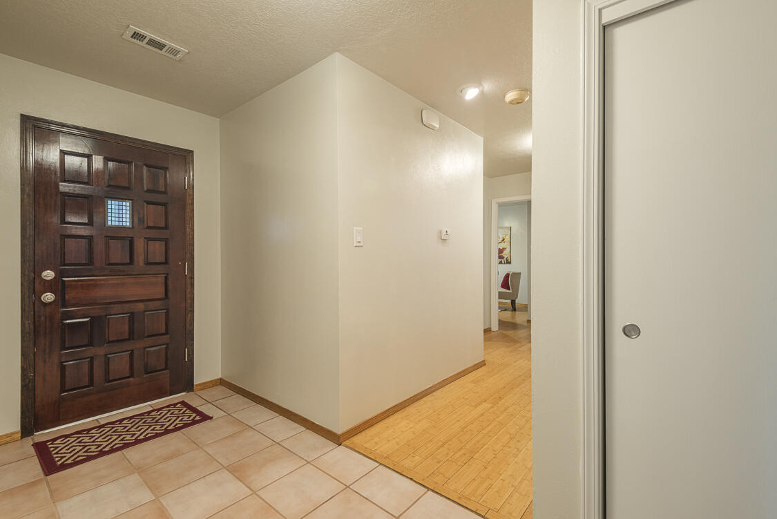 6605 Luella Anne Drive NE