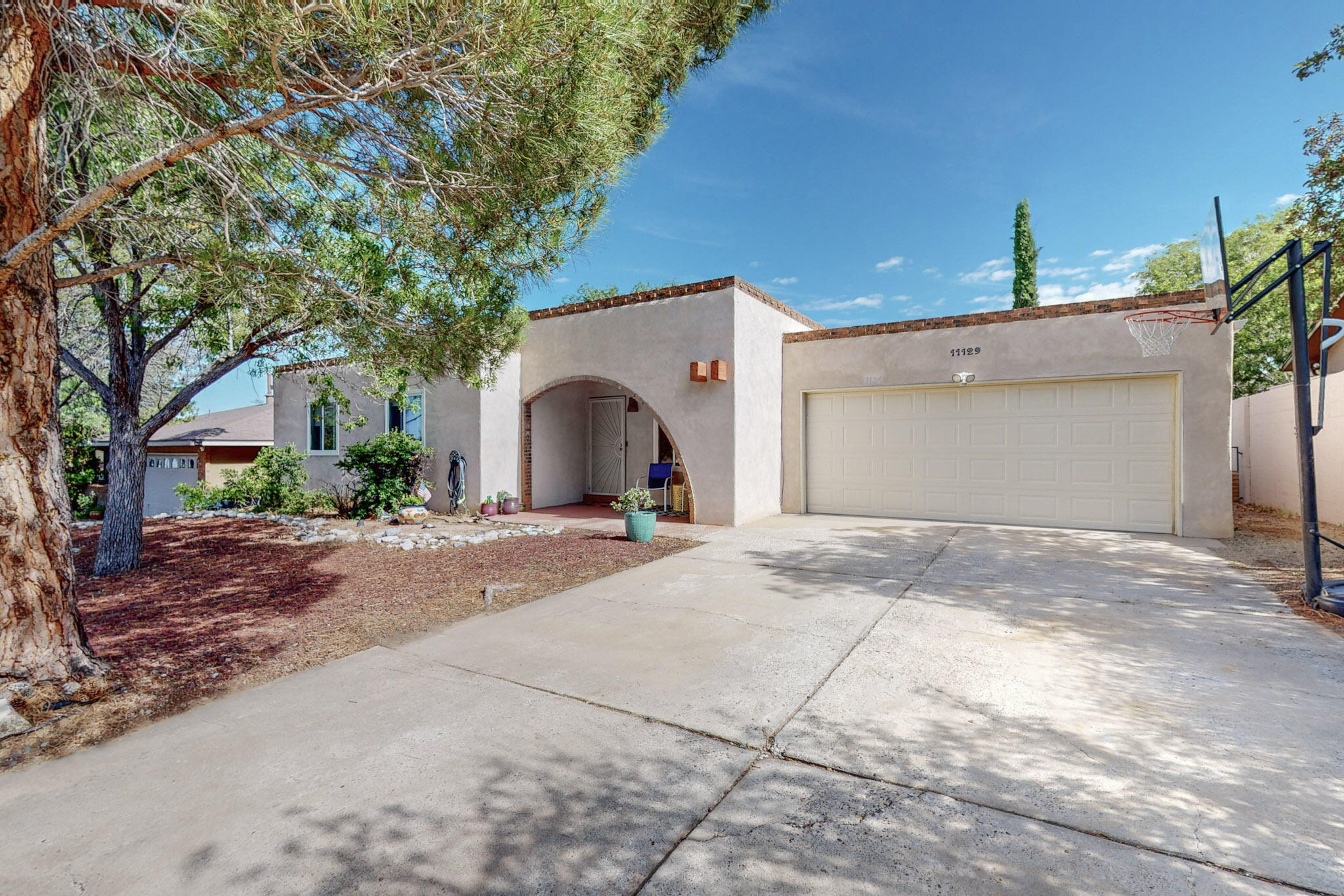 11129 Newcomb Avenue NE