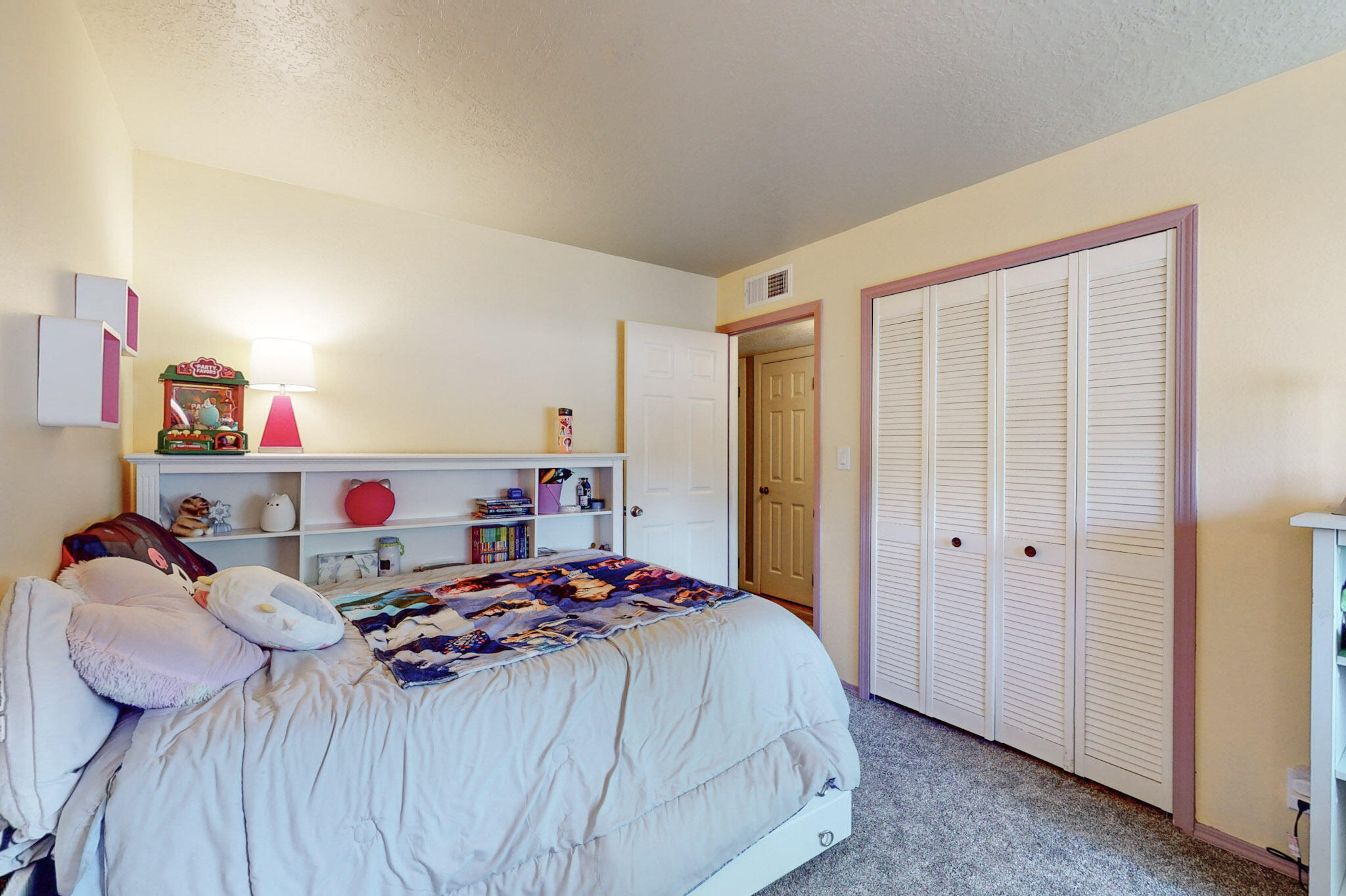 11129 Newcomb Avenue NE