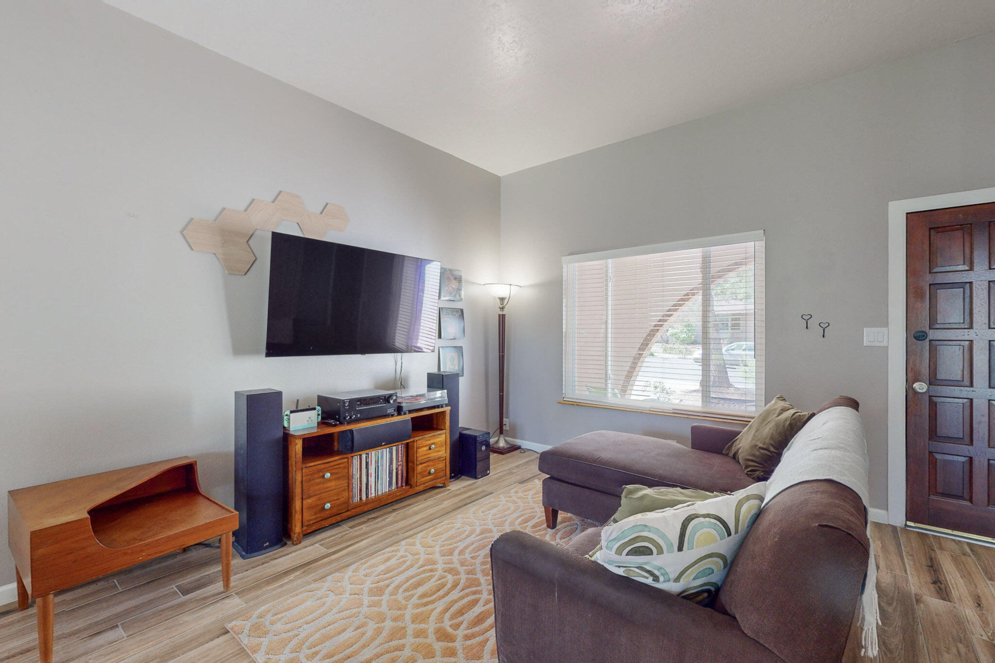 11129 Newcomb Avenue NE