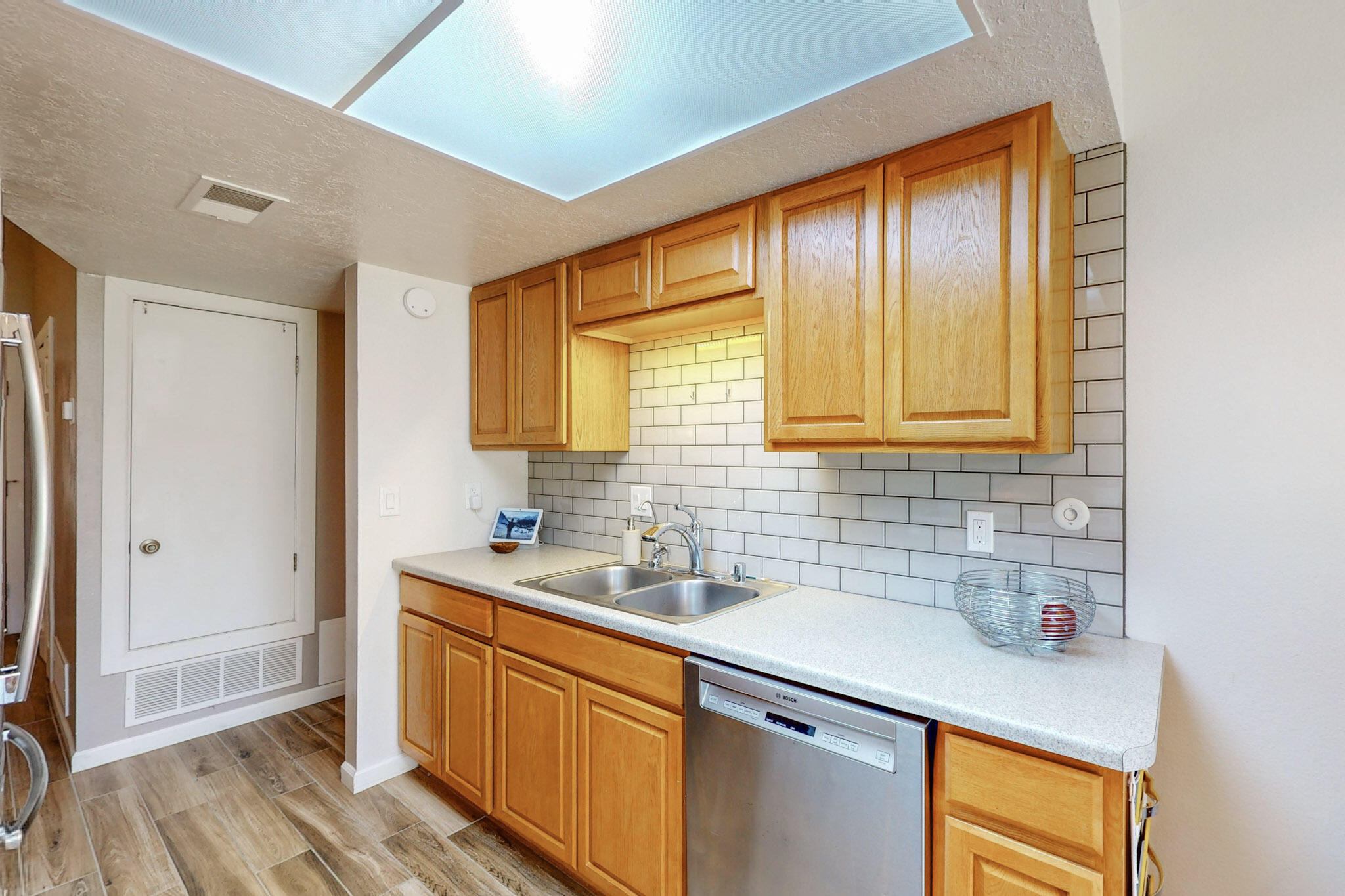 11129 Newcomb Avenue NE