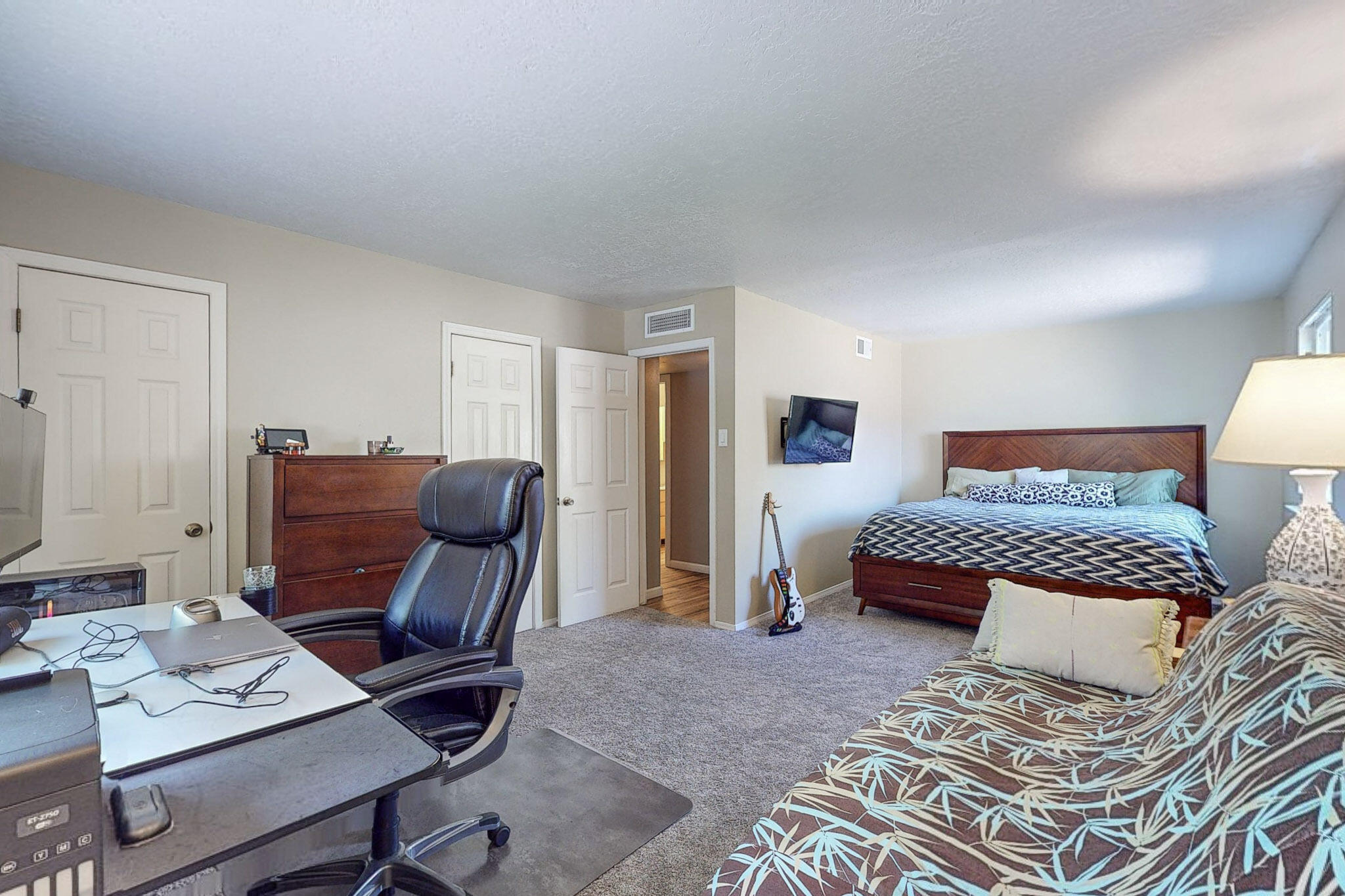 11129 Newcomb Avenue NE