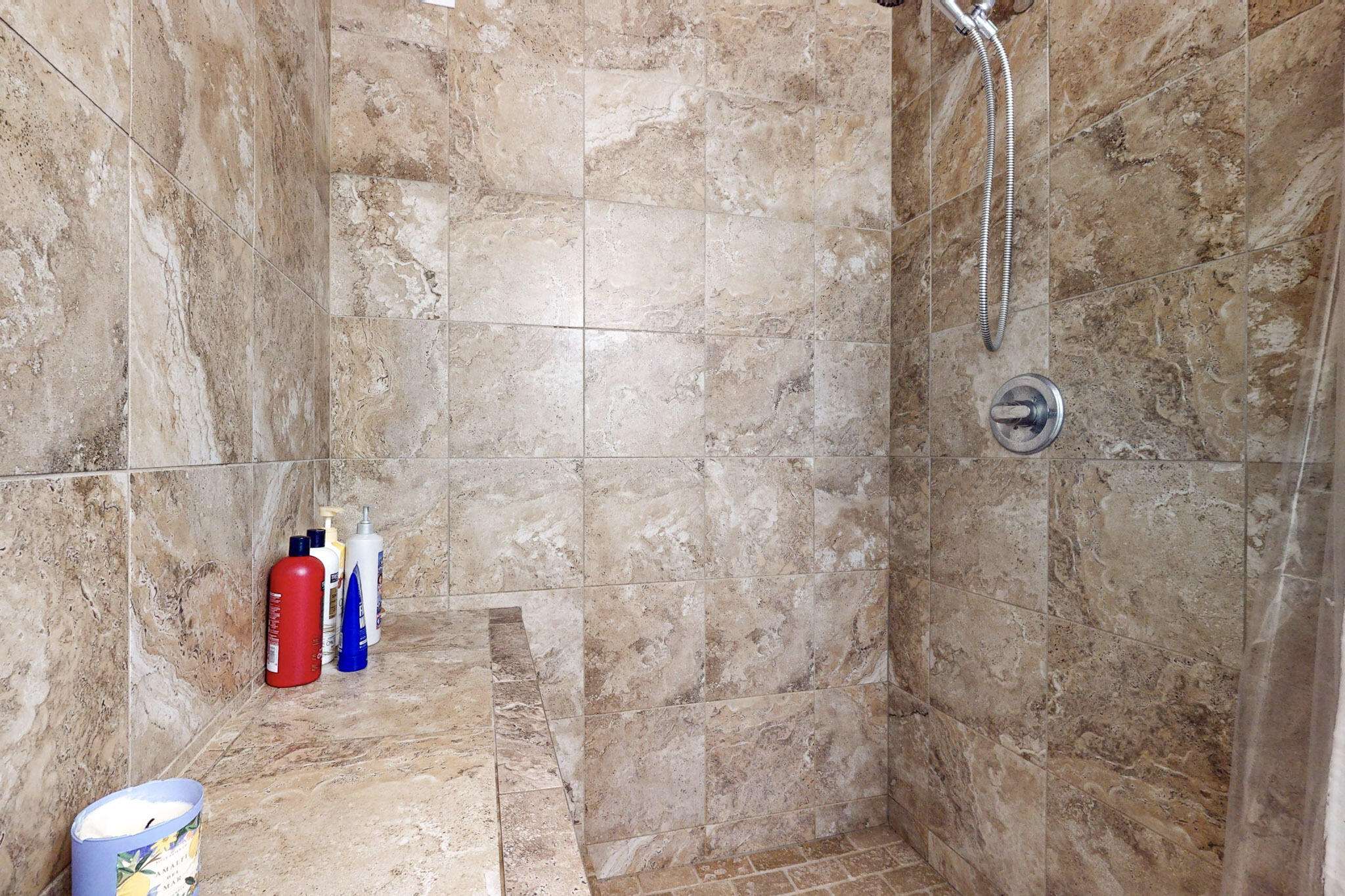 11129 Newcomb Avenue NE