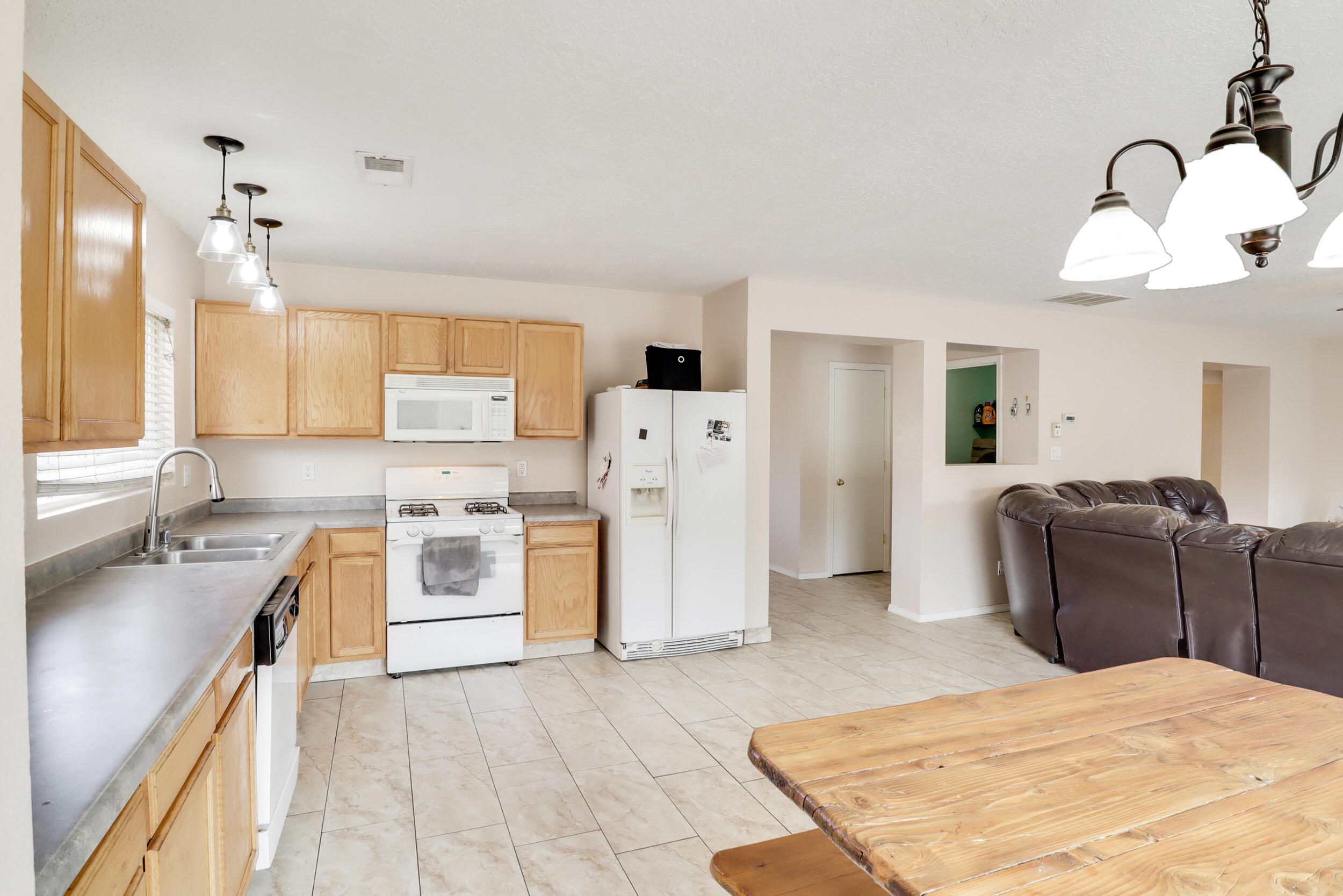 7608 Briar Ridge Avenue NW